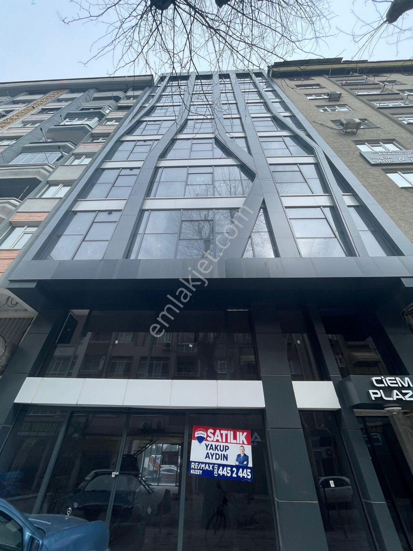 Yeni Adliye Ciem Plazada Kiralık 2+1 Ofıs - Görsel 2