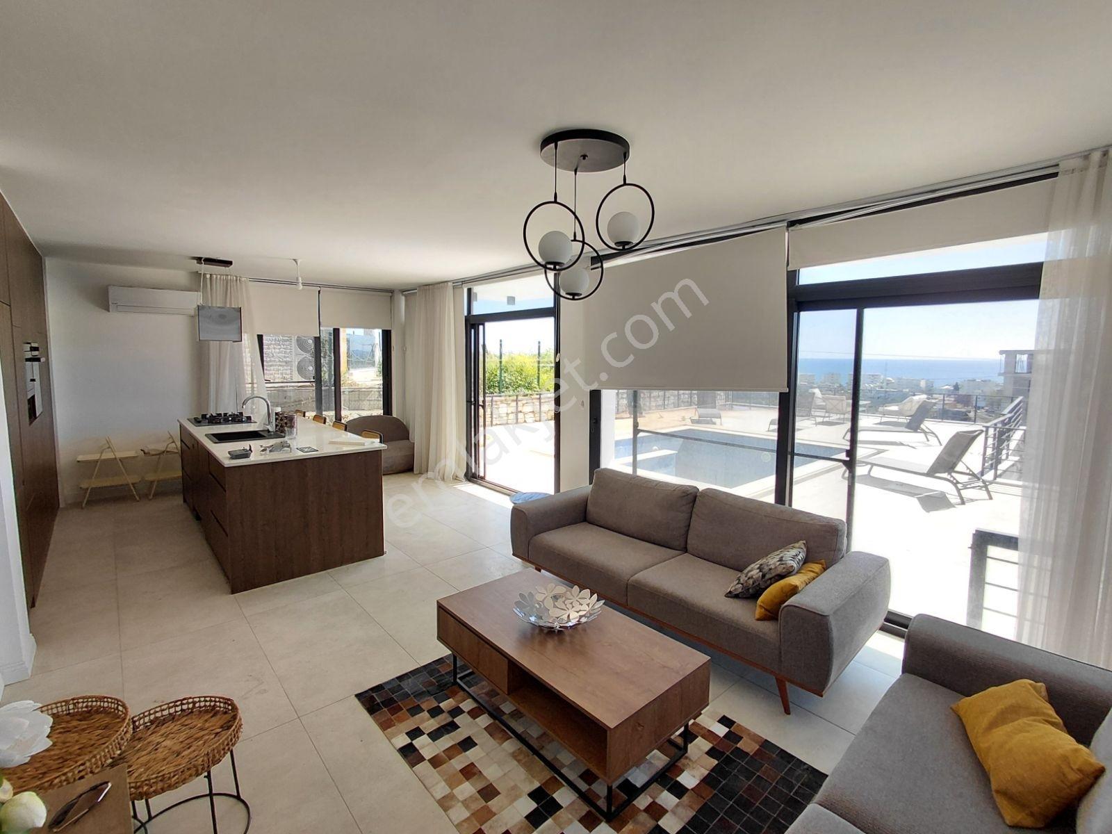 Uğur Emlak'tan Tırtar'da Satılık Havuzlu Full Eşyalı Lüks Villa - Görsel 21
