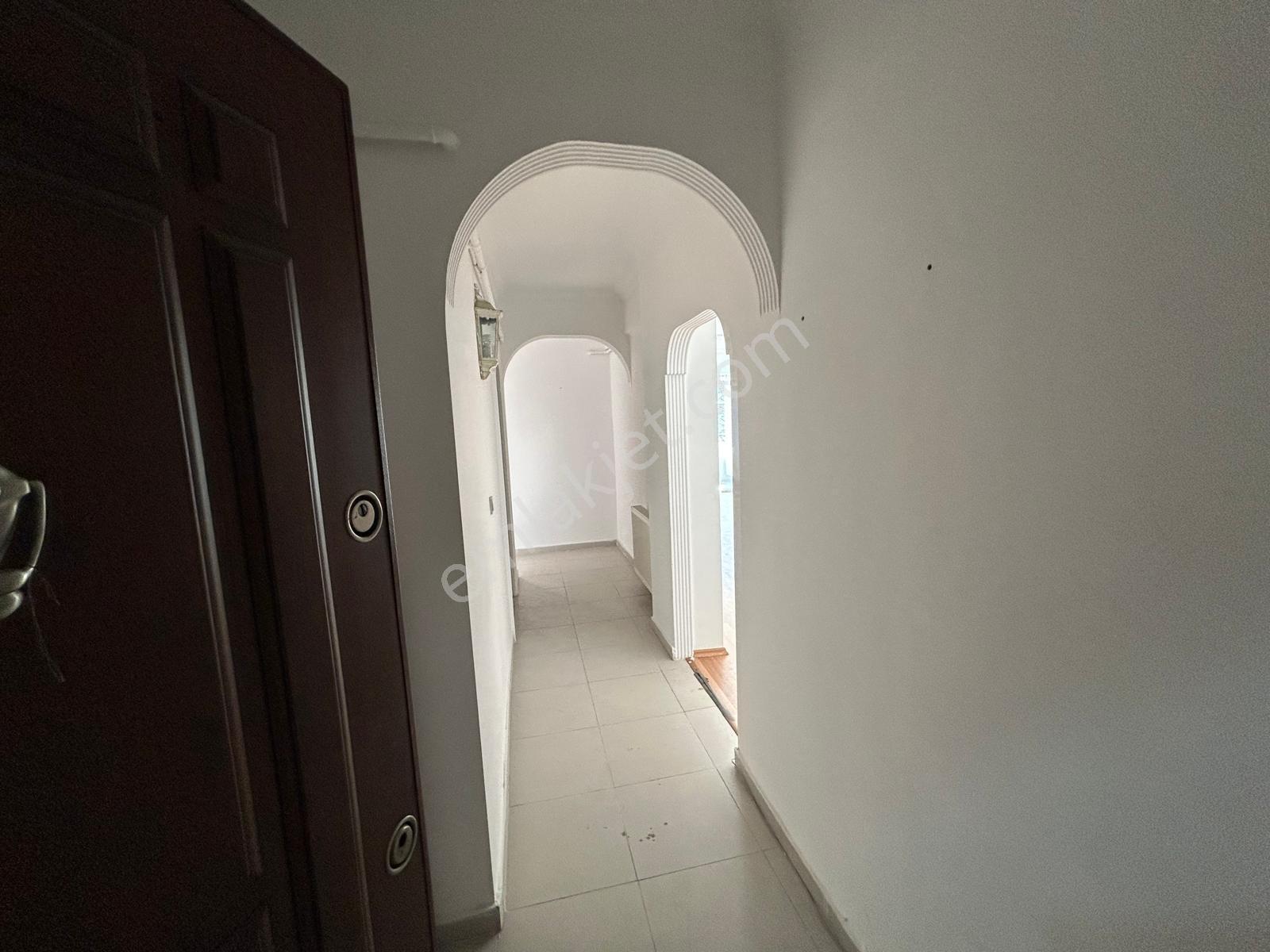 Üsküdar Selimiye'de Merkezi Konum 85 M2 2+1 Satılık Daire - Görsel 8