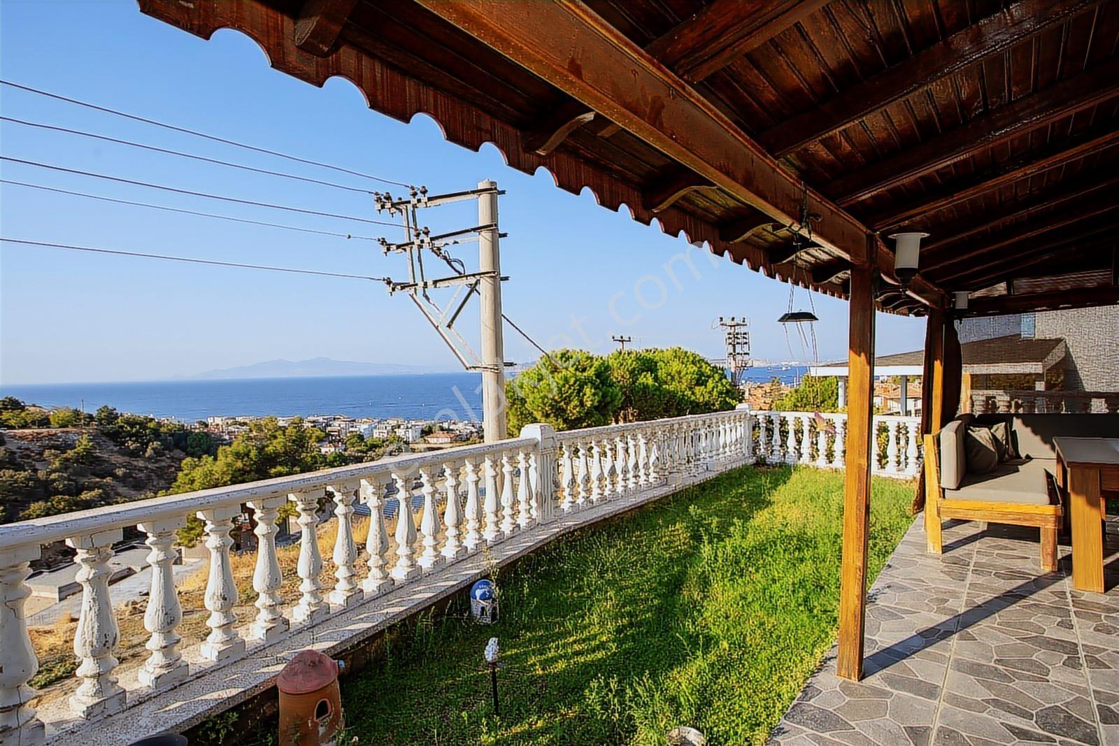 Yenifoça Donatkentte Satılık 3+1 Eşyalı Müstakil Villa - Görsel 31