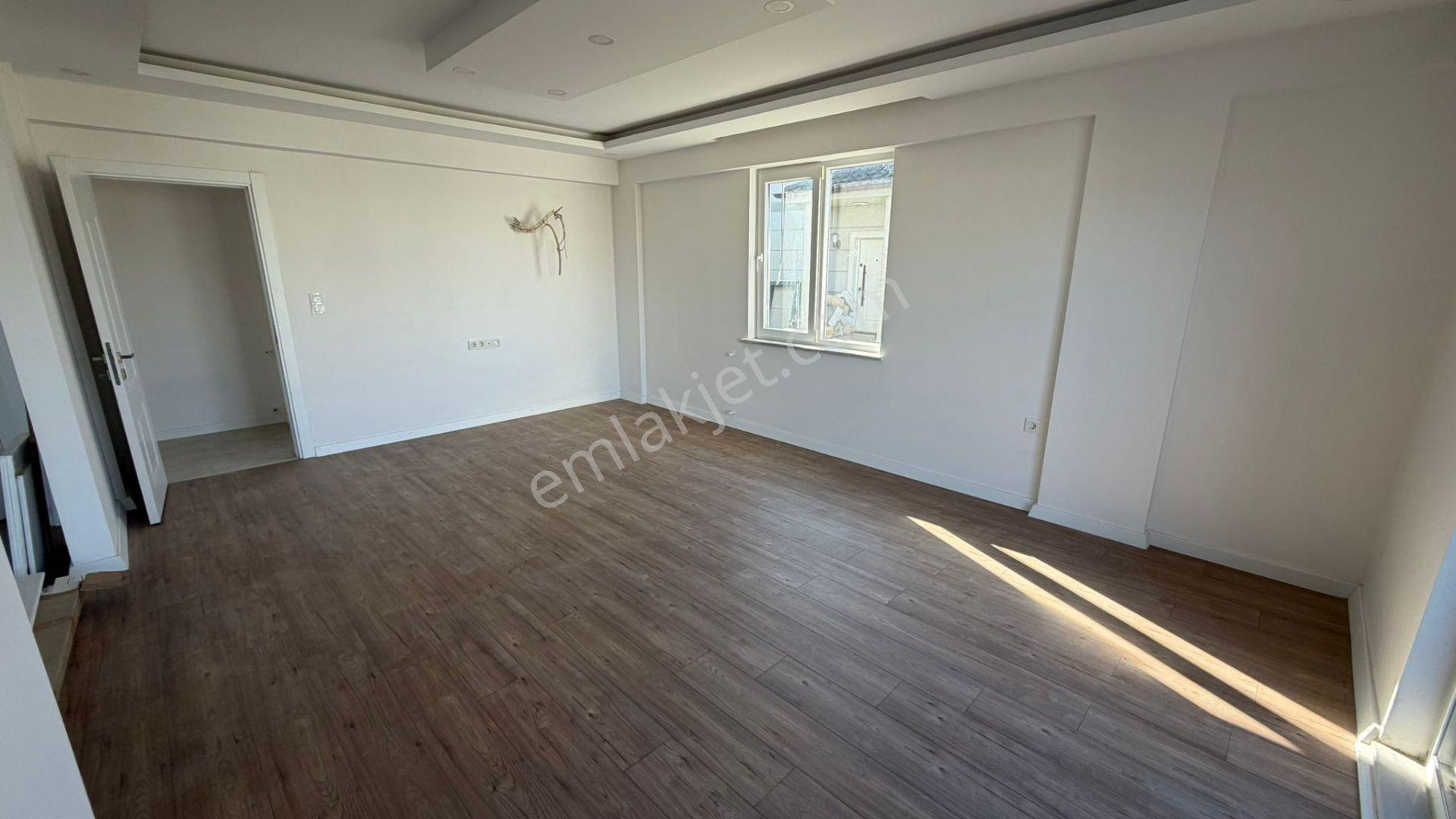 Stop’tan Şerefler’de *butik Sitede Dubleks* 4+1 Villa - Görsel 14