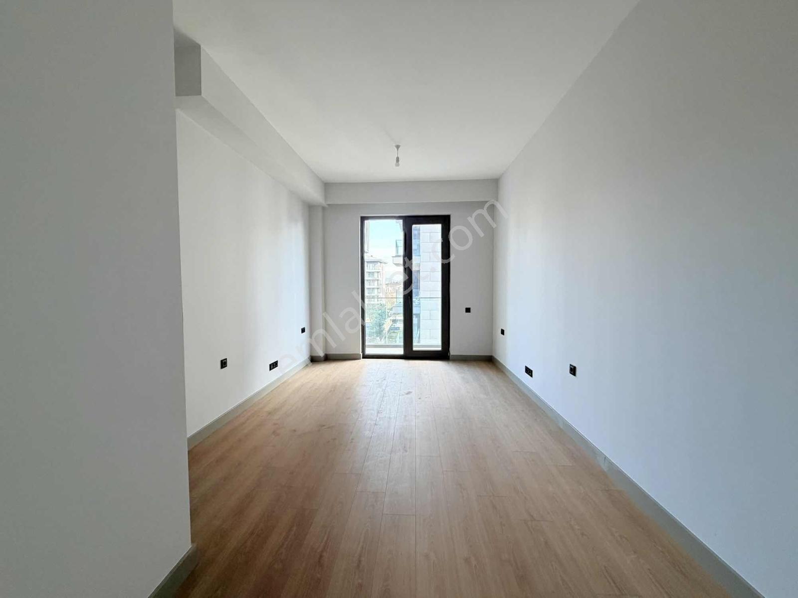 Emlak Konut Çınarköy Evleri'nde 4+1 198 M² | Açık Cephe | Peyzaj - Görsel 15