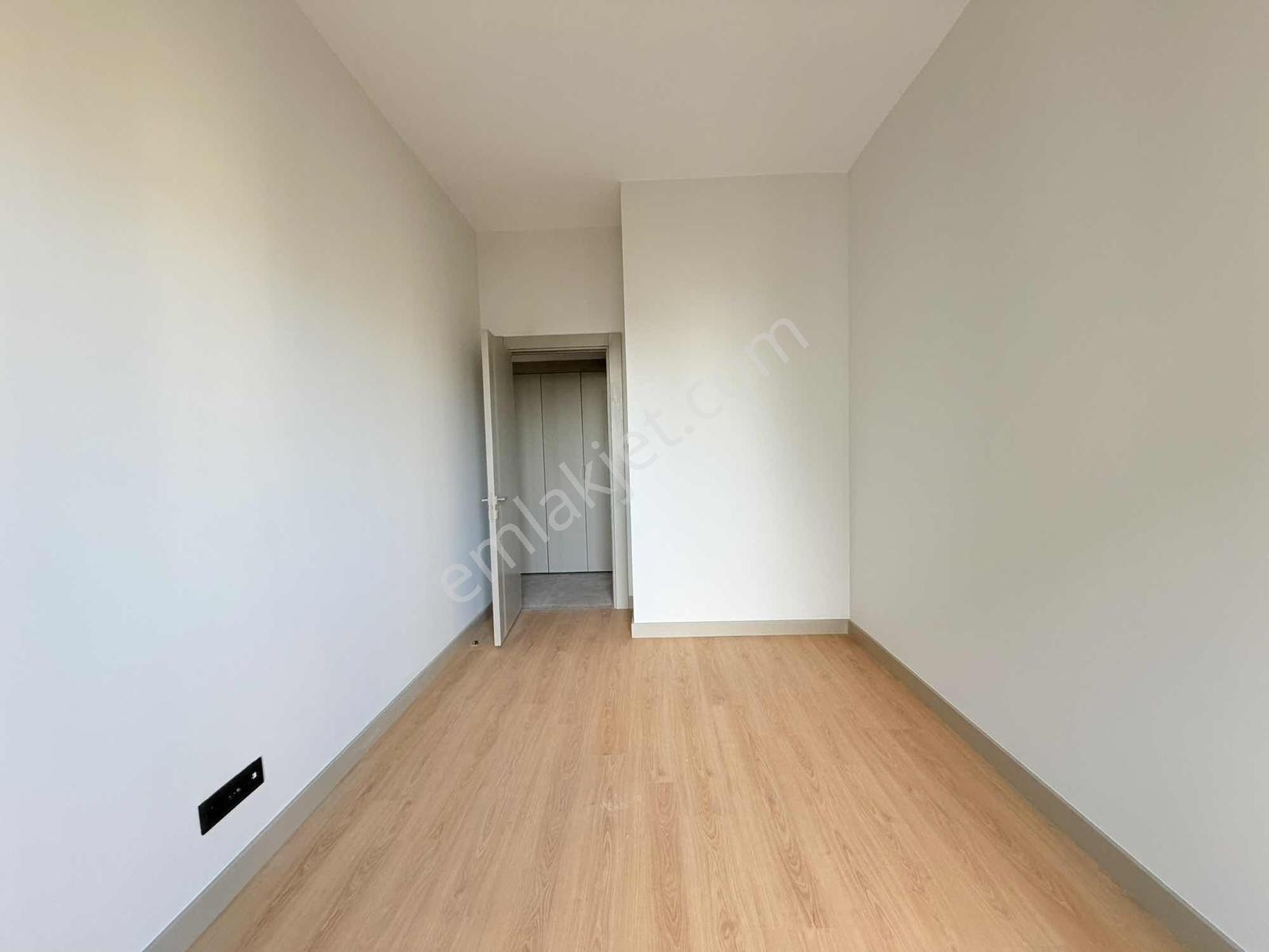 Emlak Konut Çınarköy Evleri'nde 4+1 198 M² | Açık Cephe | Peyzaj - Görsel 24