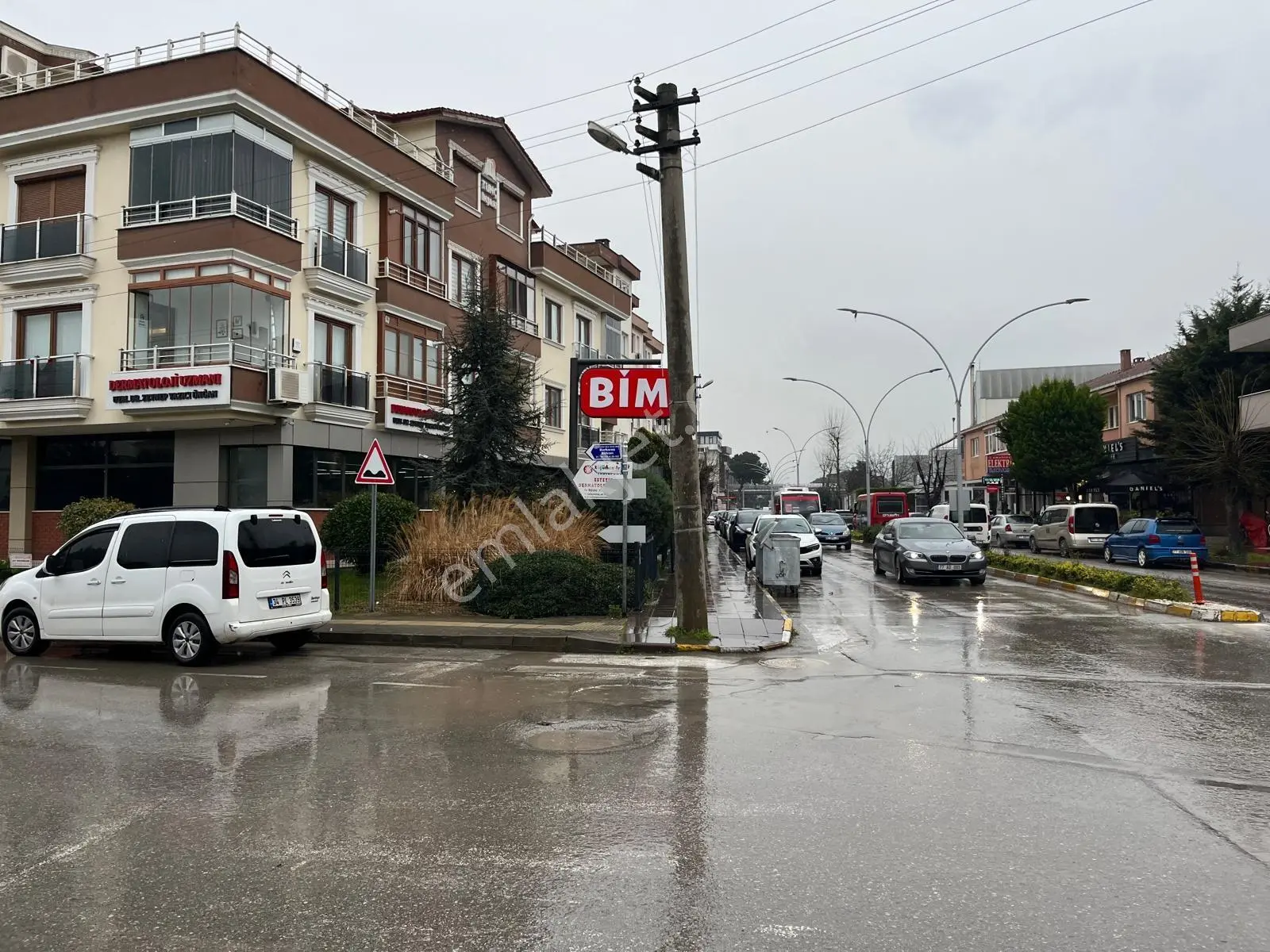 3+1 Arakat Yeni Bina (çok Geniş)barbaros Bulvarında Denize Yakın - Görsel 31
