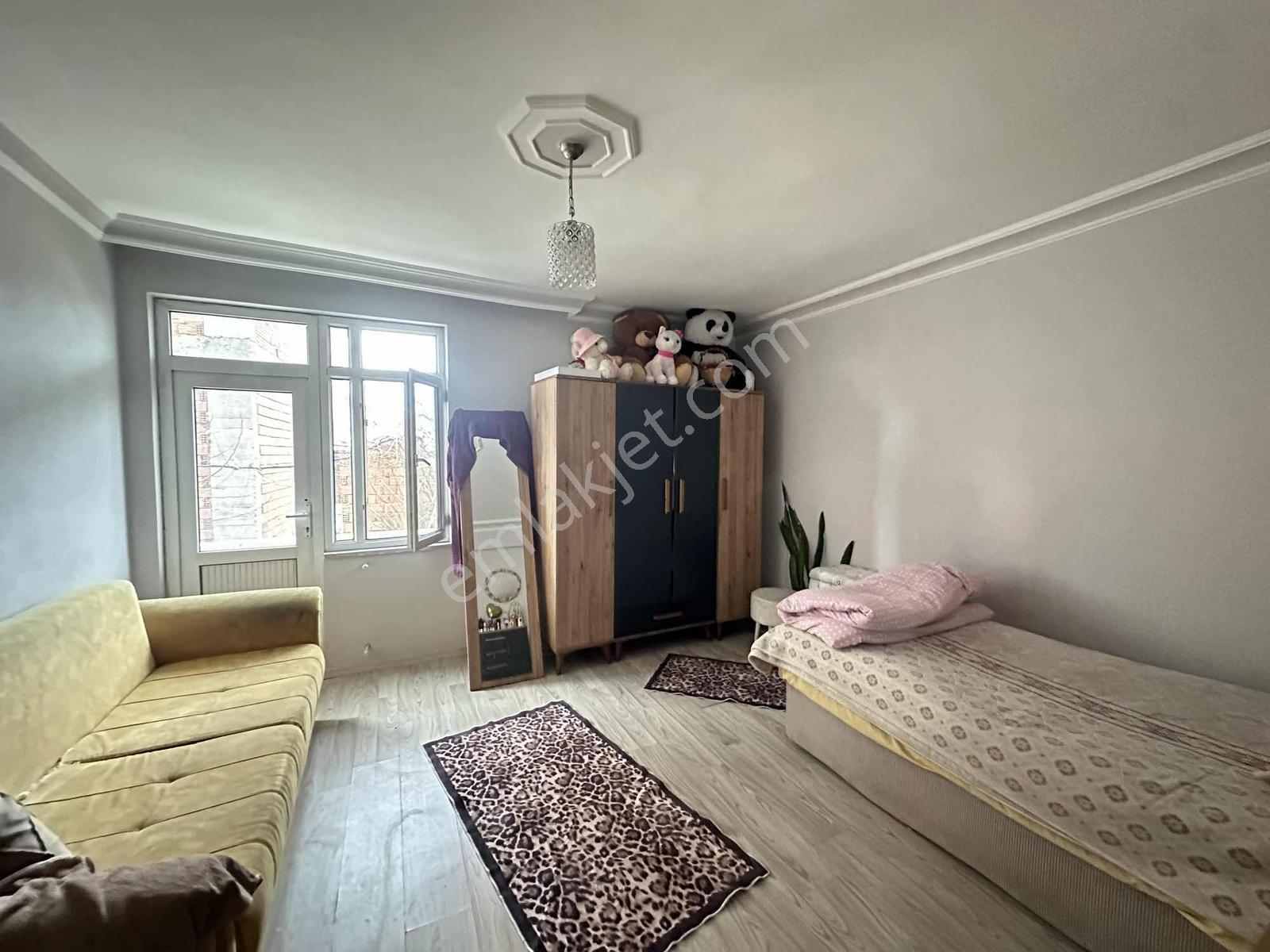 Lerox Uçar Emine Aker'den Çardak Mah.nde İki Katlı Yeni Bina - Görsel 25