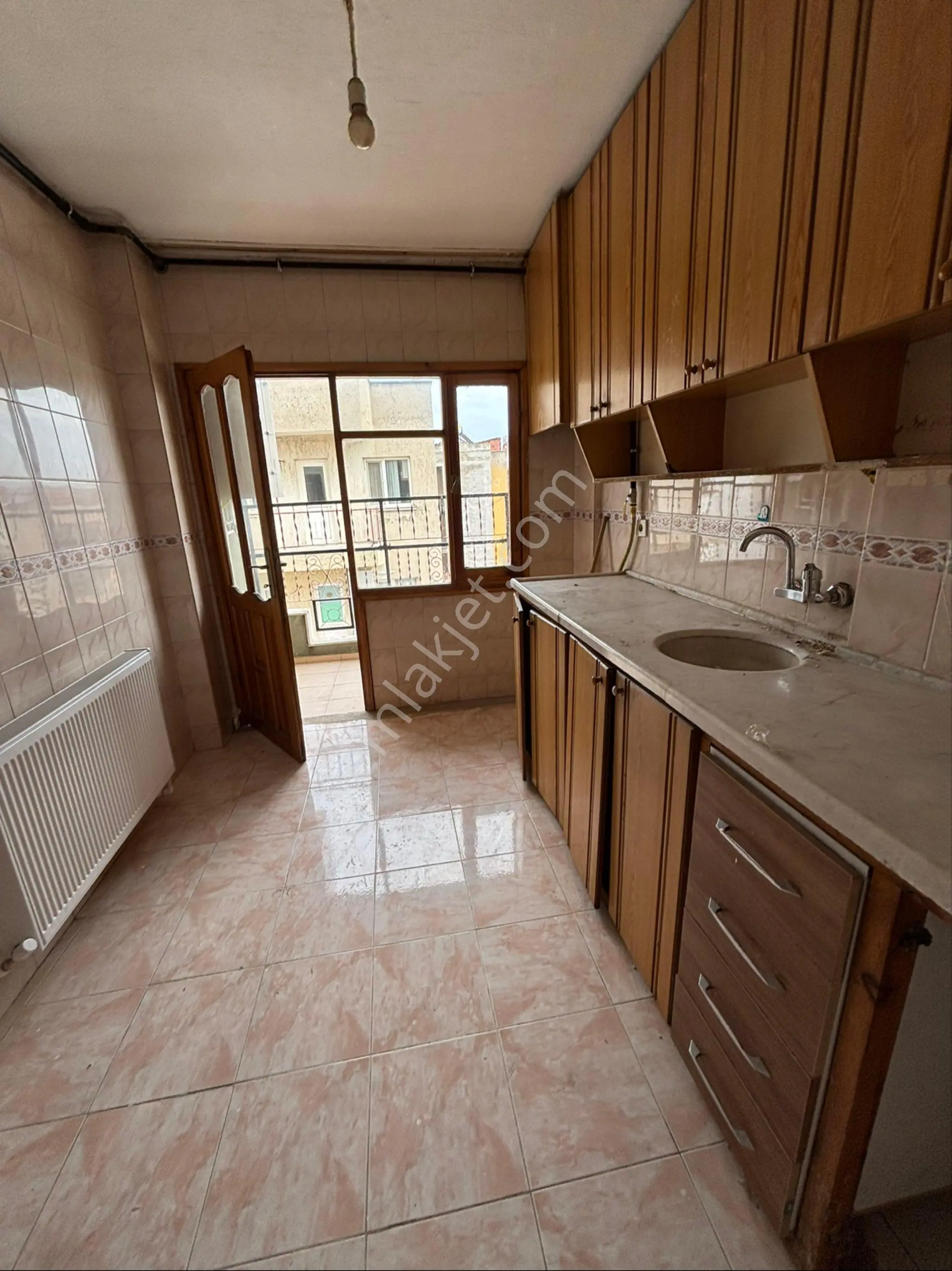Turgutlu Eymen Emlak’tan Öğretmenler Evi Civarı Kiralık Daire - Görsel 4
