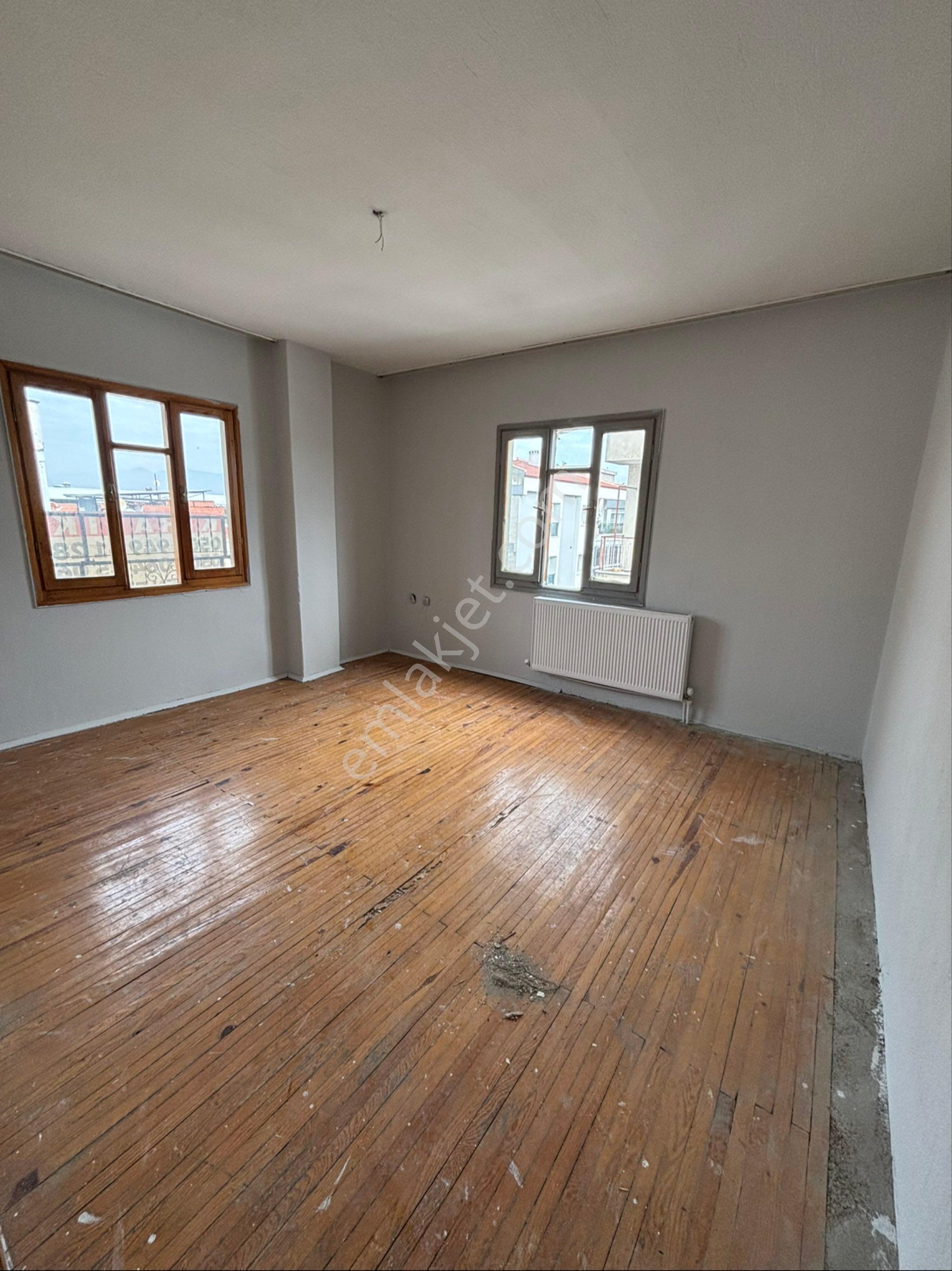 Turgutlu Eymen Emlak’tan Öğretmenler Evi Civarı Kiralık Daire - Görsel 6