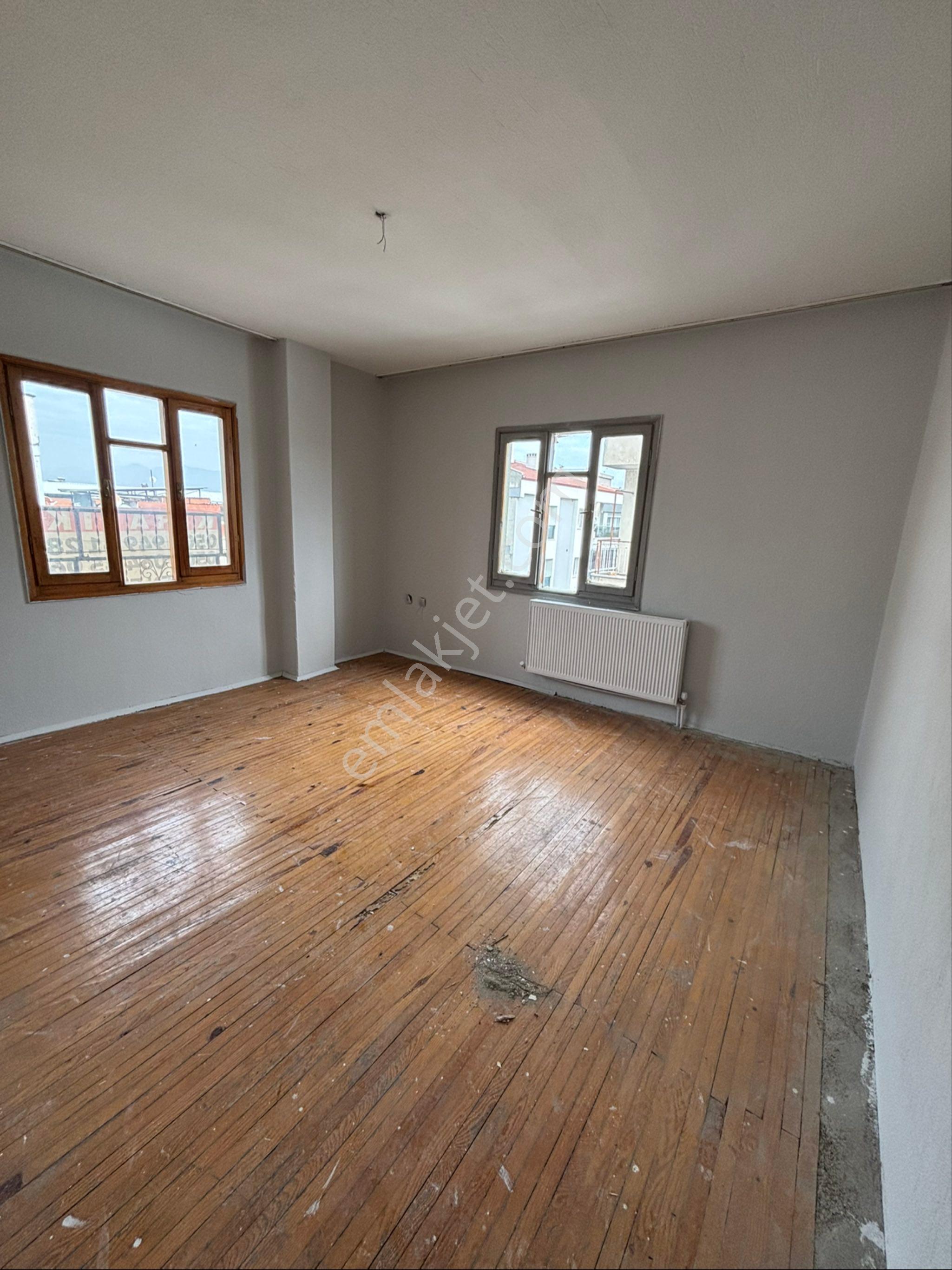 Turgutlu Eymen Emlak’tan Öğretmenler Evi Civarı Kiralık Daire - Görsel 7