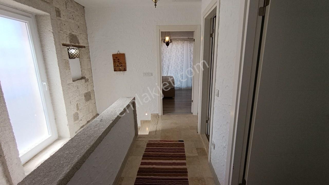 İzmir Çeşme Şifne Denize Yakın Havuzlu Geniş Bahçeli Dubleks - Görsel 21