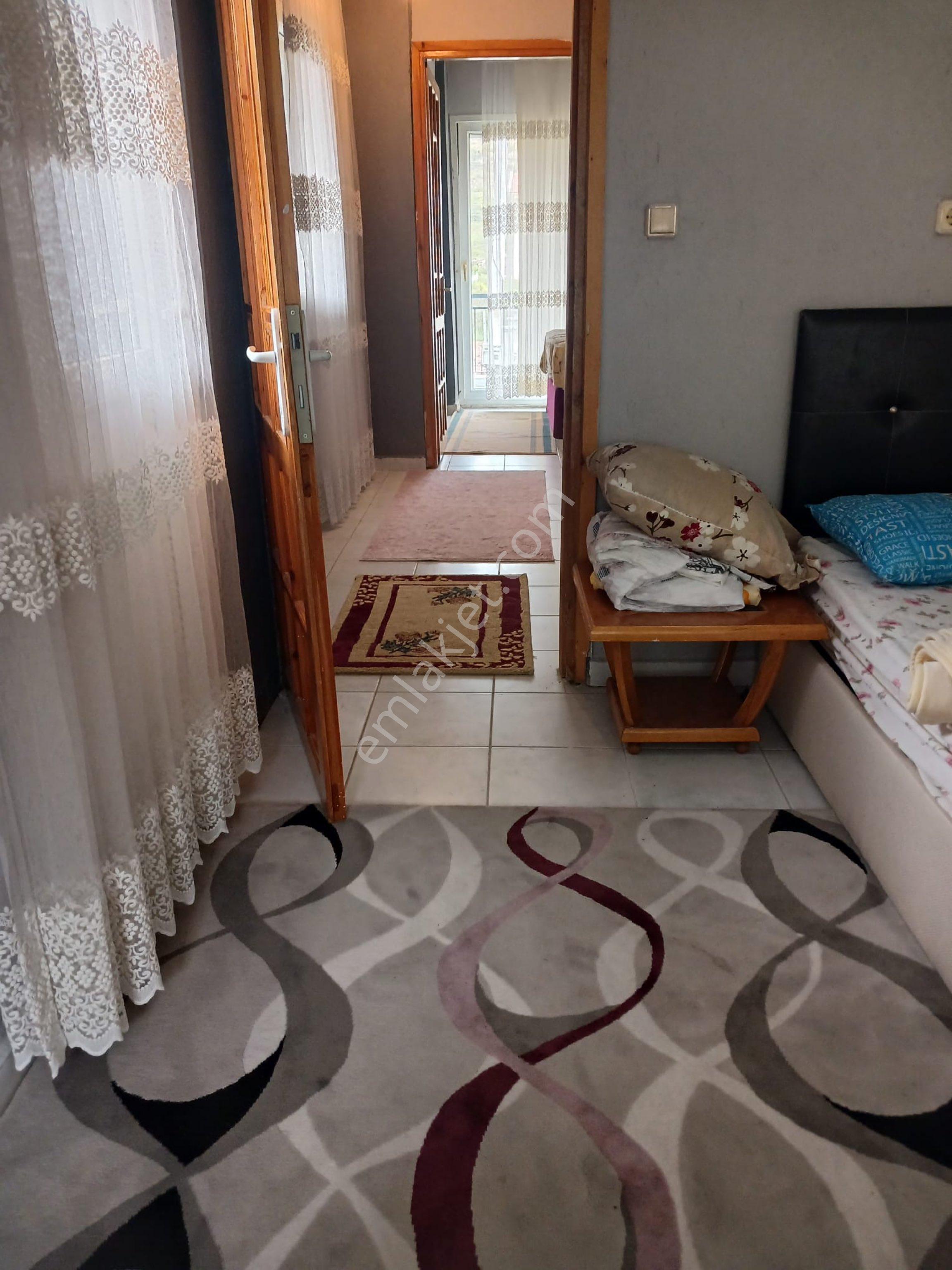 Dikili Çandarlıda Merkezi Konumda Sezonda Kiralık Triplex Villa 296 M2 - Görsel 9