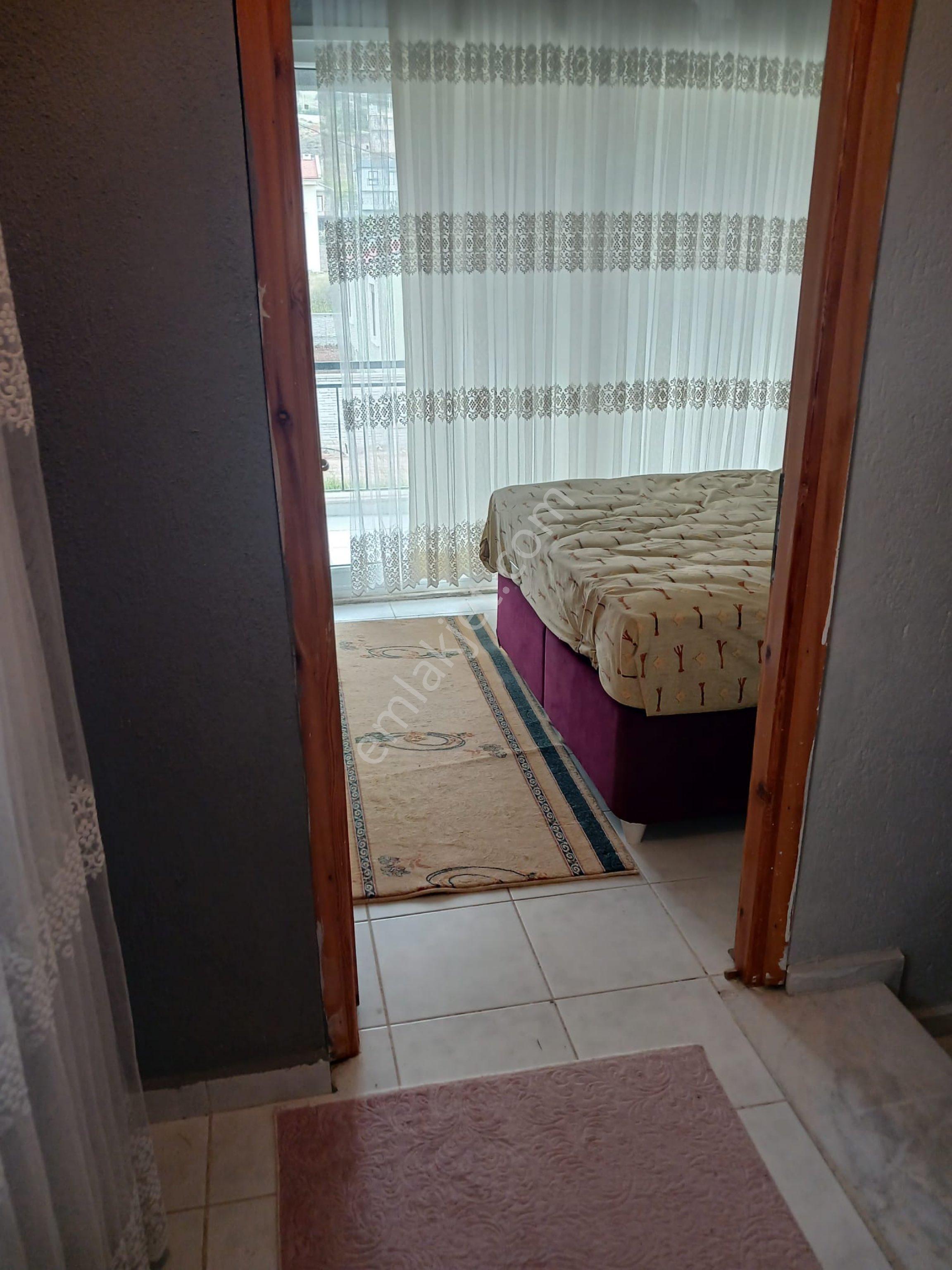 Dikili Çandarlıda Merkezi Konumda Sezonda Kiralık Triplex Villa 296 M2 - Görsel 6