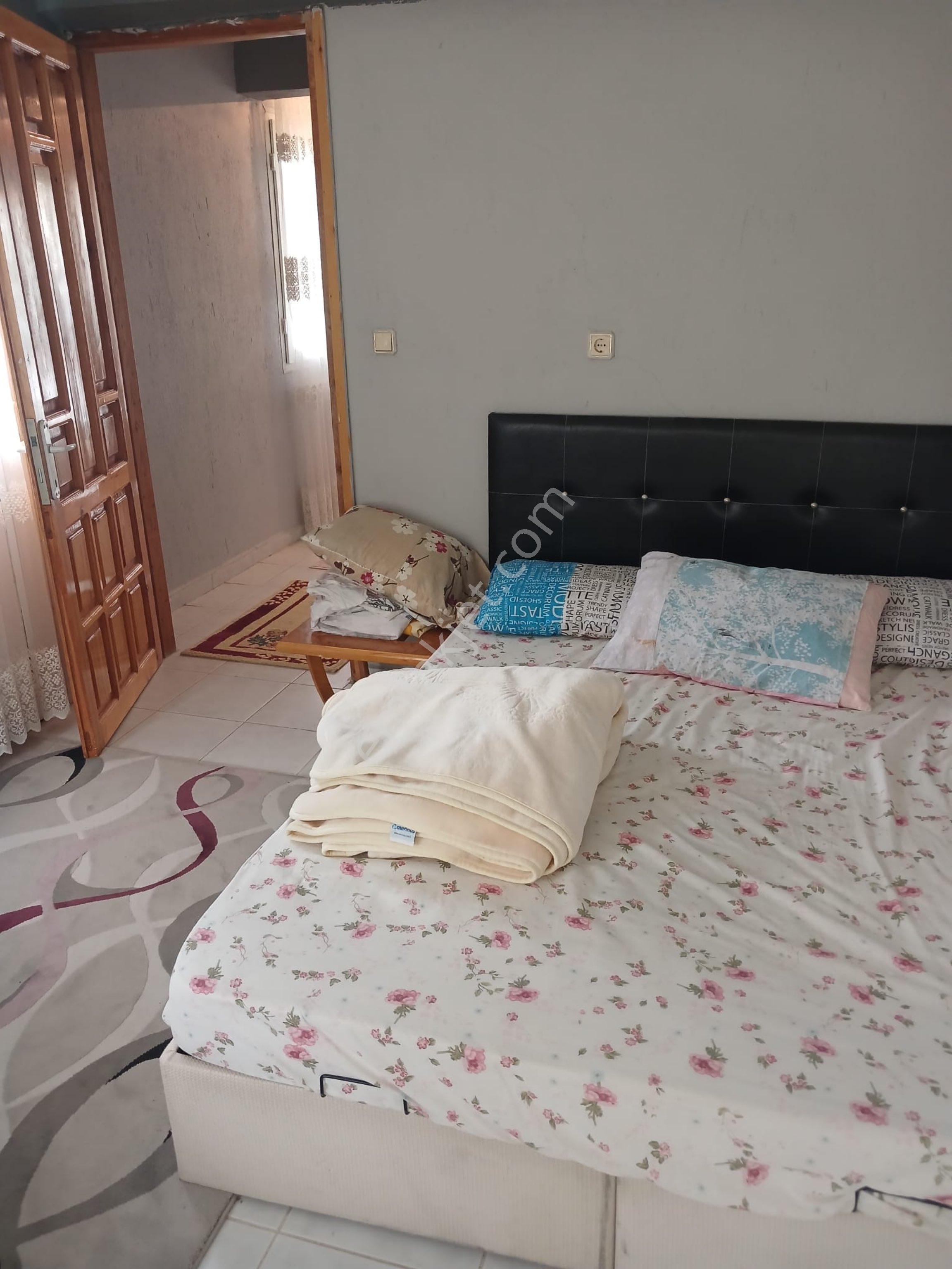 Dikili Çandarlıda Merkezi Konumda Sezonda Kiralık Triplex Villa 296 M2 - Görsel 15