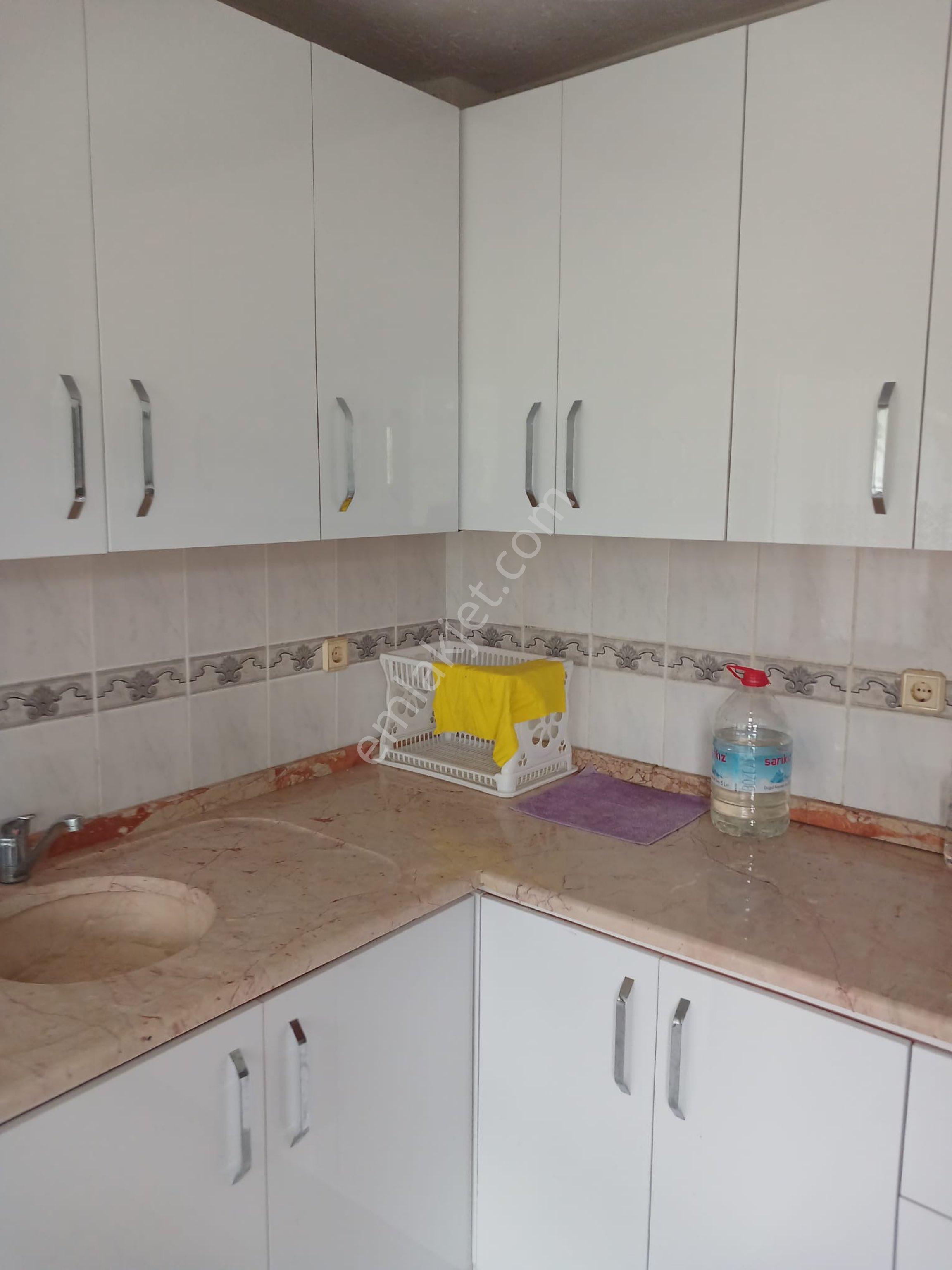 Dikili Çandarlıda Merkezi Konumda Sezonda Kiralık Triplex Villa 296 M2 - Görsel 2