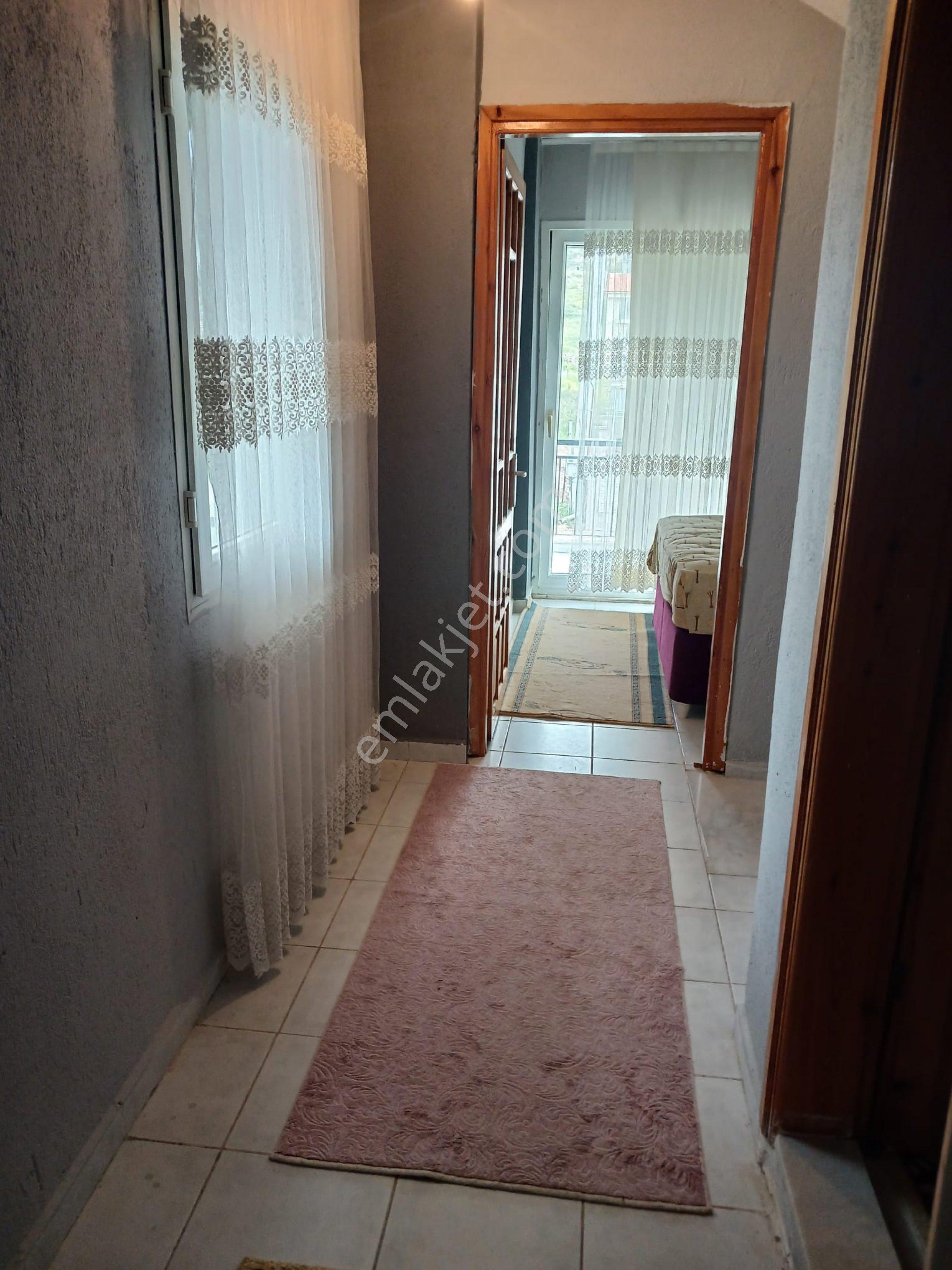 Dikili Çandarlıda Merkezi Konumda Sezonda Kiralık Triplex Villa 296 M2 - Görsel 3