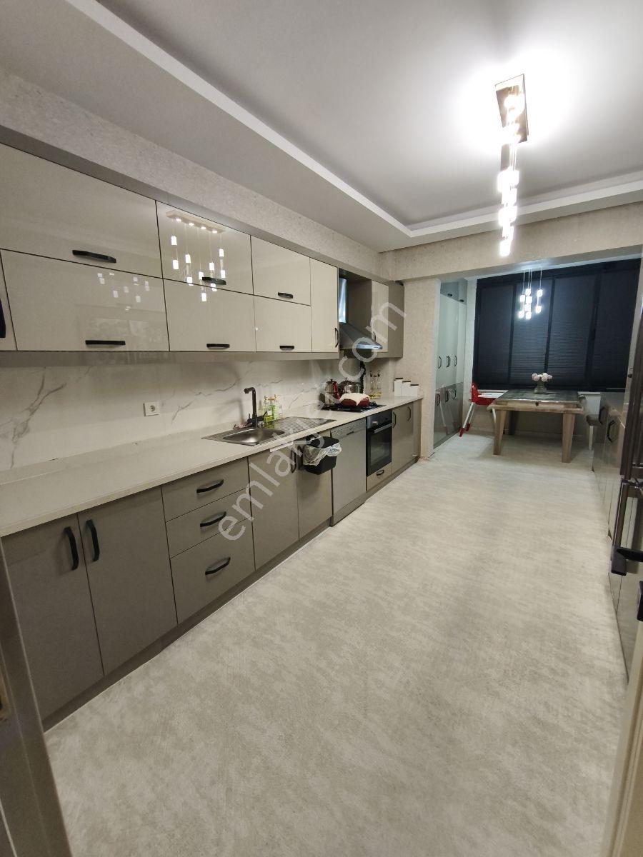 Abdulkadir Yüksel Hastanesi Yanında Satlık Full Bakımlı 3.5+1 D - Görsel 24