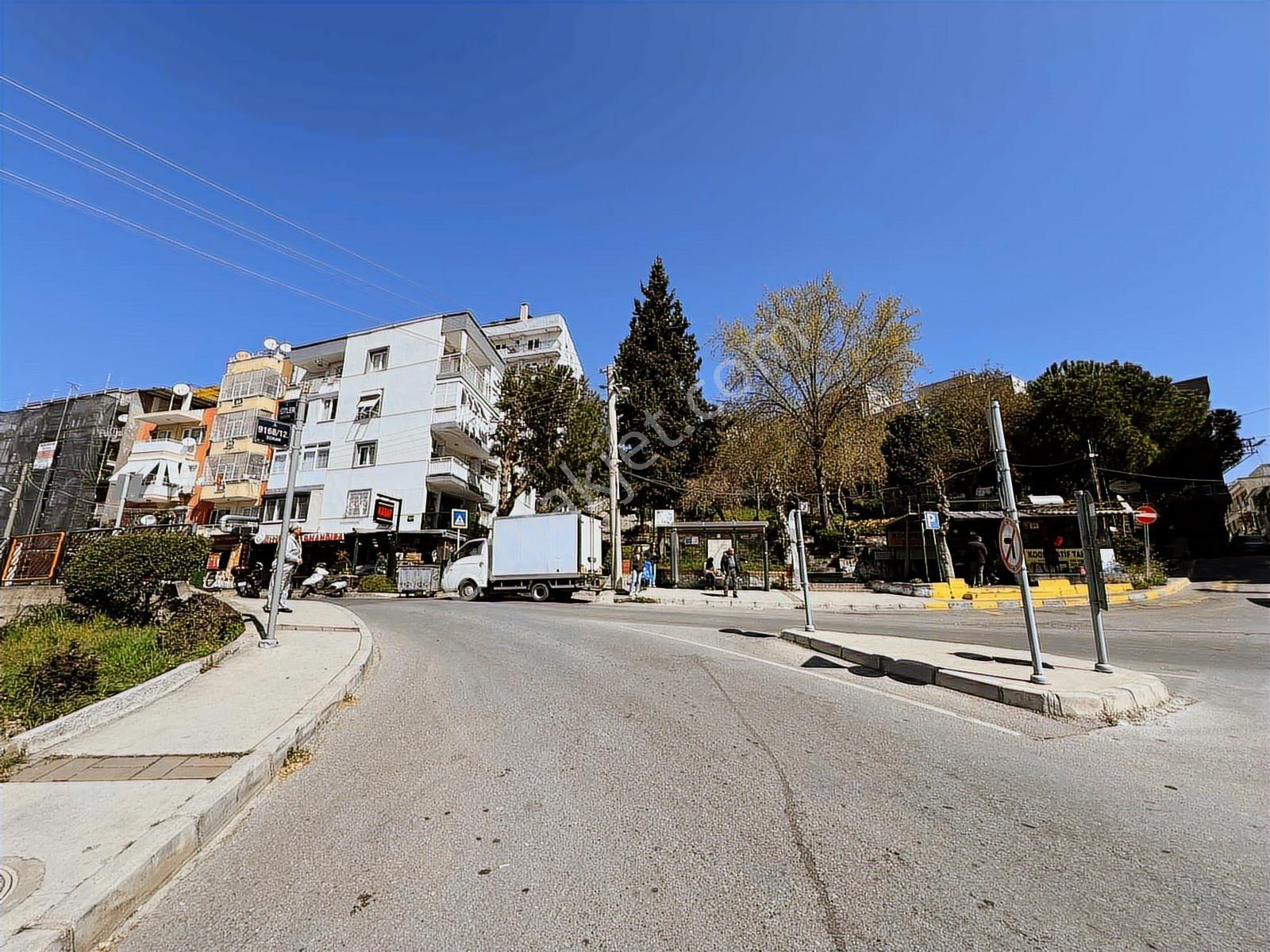 Tahsin Yazıcıda Cadde Üzeri Merkezi Konumda Ara Kat Fırsat Daire - Görsel 26