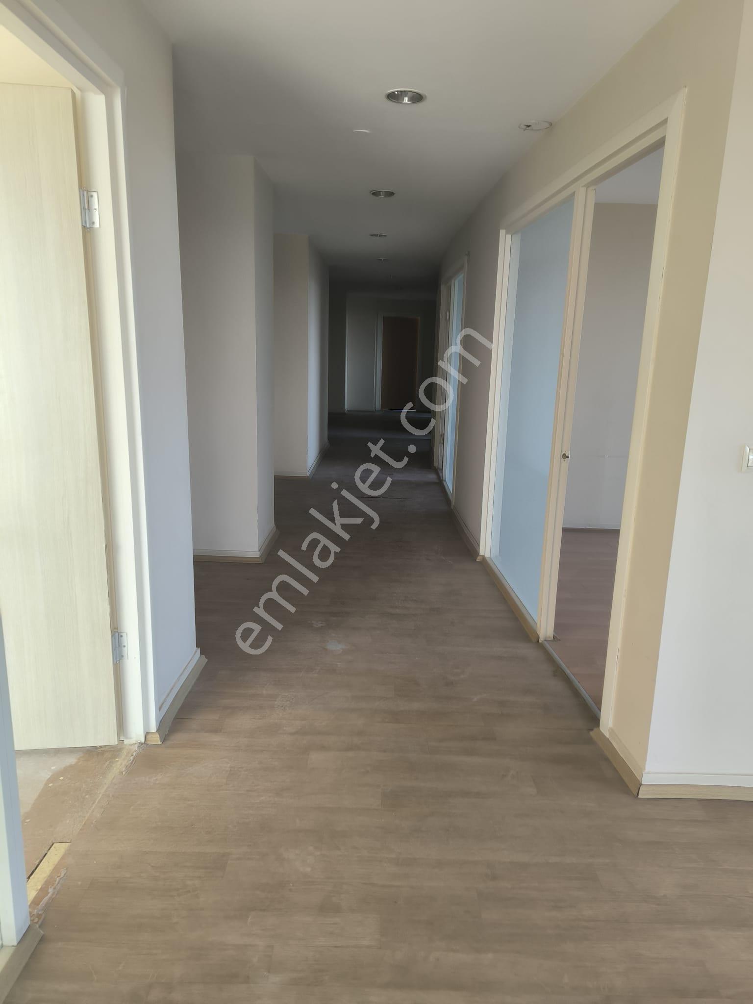 Kavacık Plazalar Bölgesinde Deniz Ve Doğa Manzaralı 600 M Ofis - Görsel 12