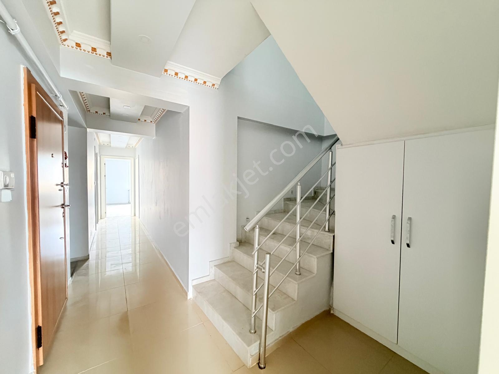 🏡 Göl-san Gayrimenkul’den 🏡 Pınarbaşı Mahallesinde 5+1 Doğalgazlı Dubleks Daire - Görsel 23
