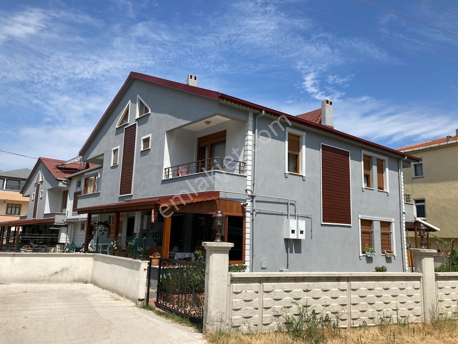 Karasu Yalı Mahallesinde Geniş Kullanımlı 4+1 Satılık Dubleks - Görsel 13