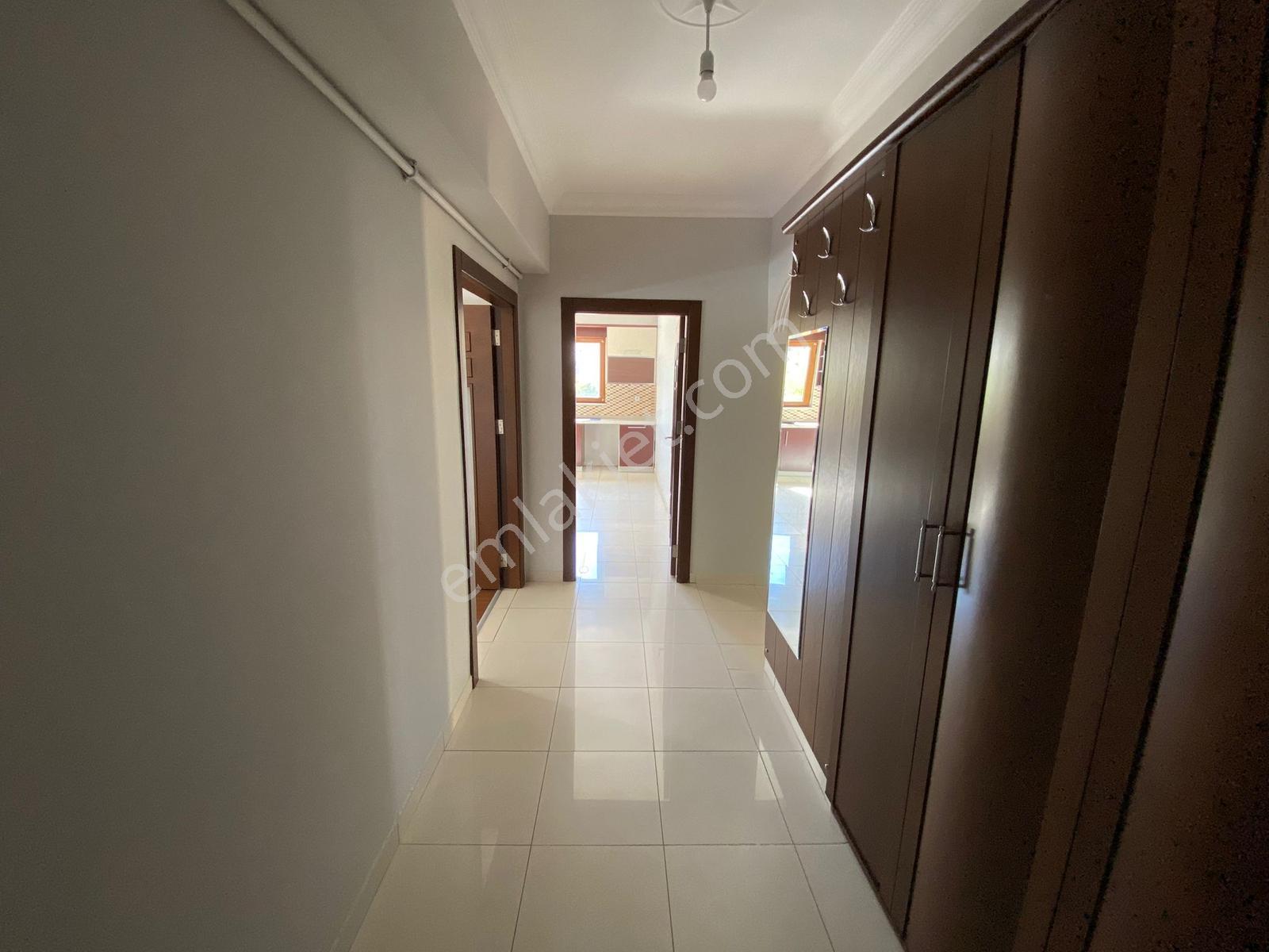 Nilüfer Kültür Mahallesinde Geniş Ferah Kiralık 3+1 Daire - Görsel 2