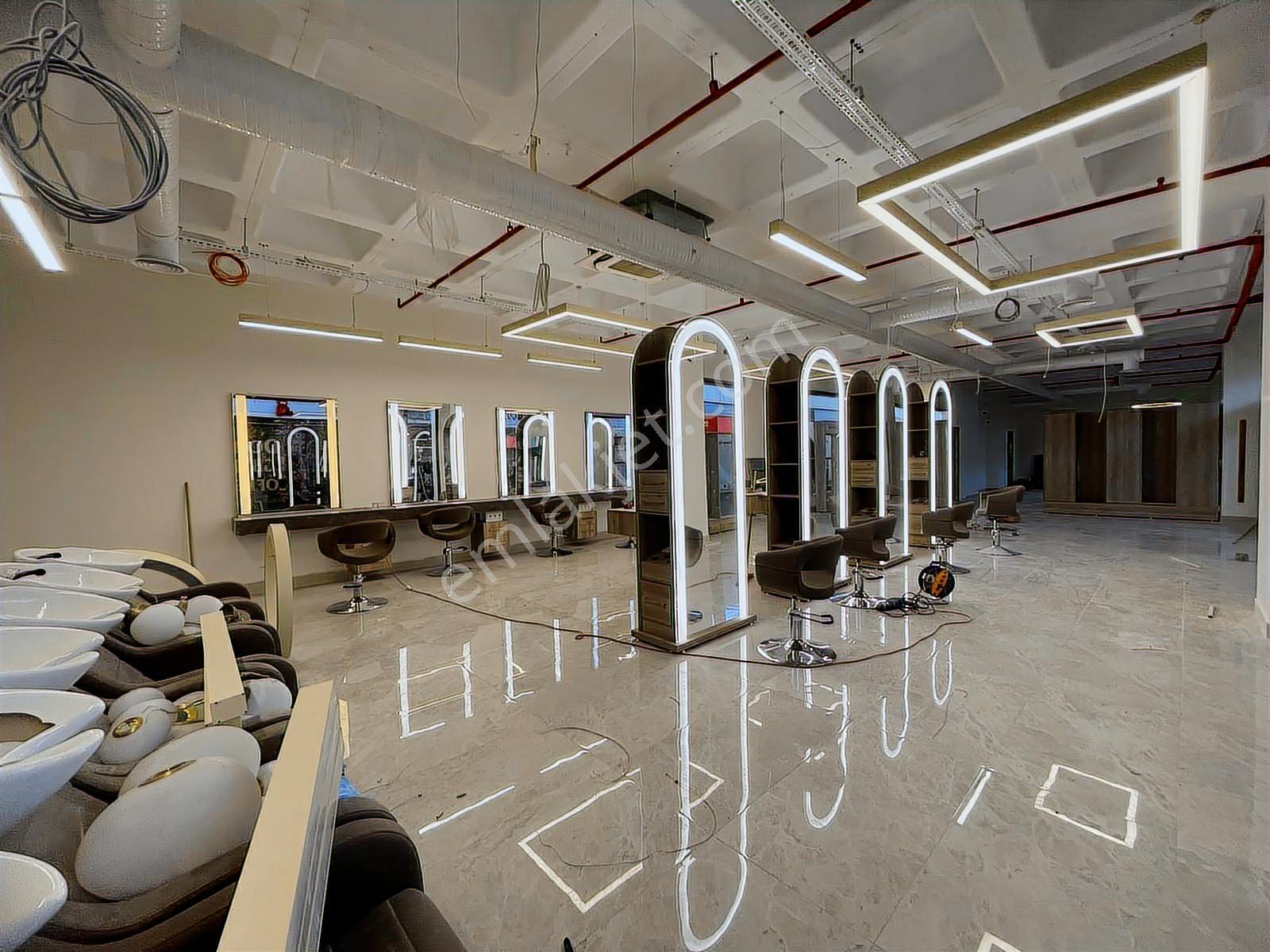 Chn Group'tan Pendik Marinada Devren Kiralık Kuaför Dükkanı - Görsel 4