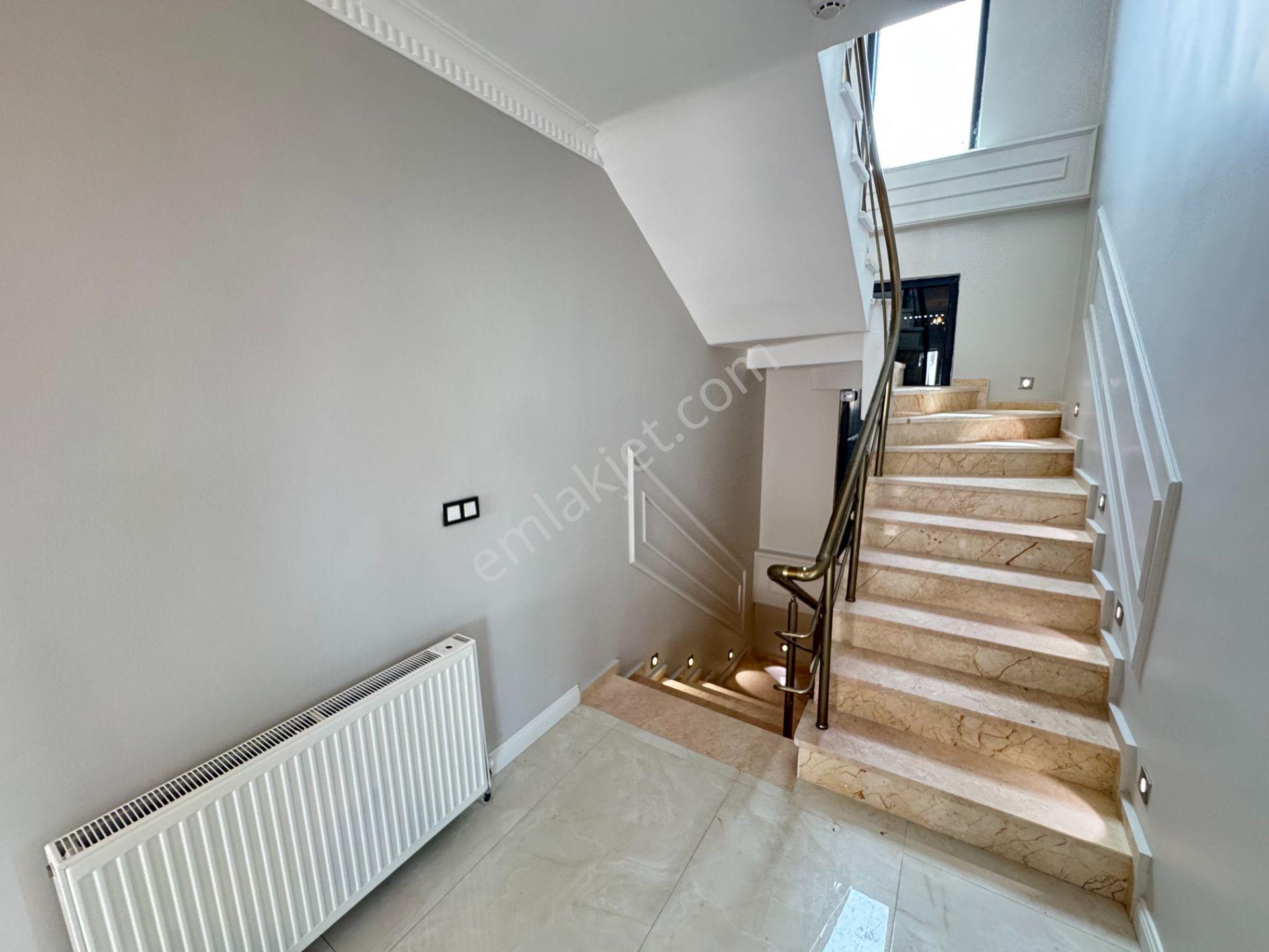 Silivride Deniz Manzaralı Satılık Sıfır 6+2 Lüks Villa - Görsel 30