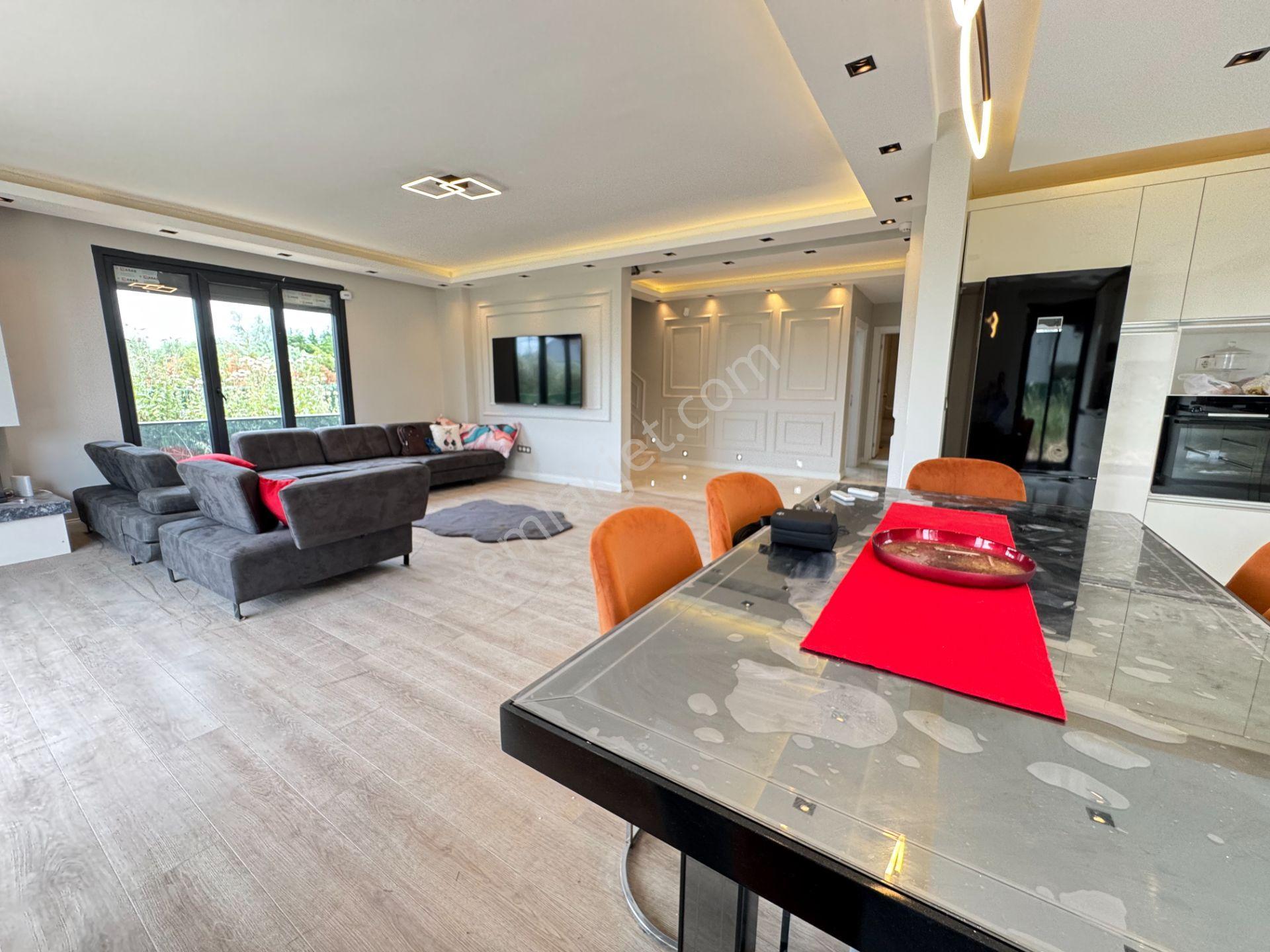 Silivride Deniz Manzaralı Satılık Sıfır 6+2 Lüks Villa - Görsel 11