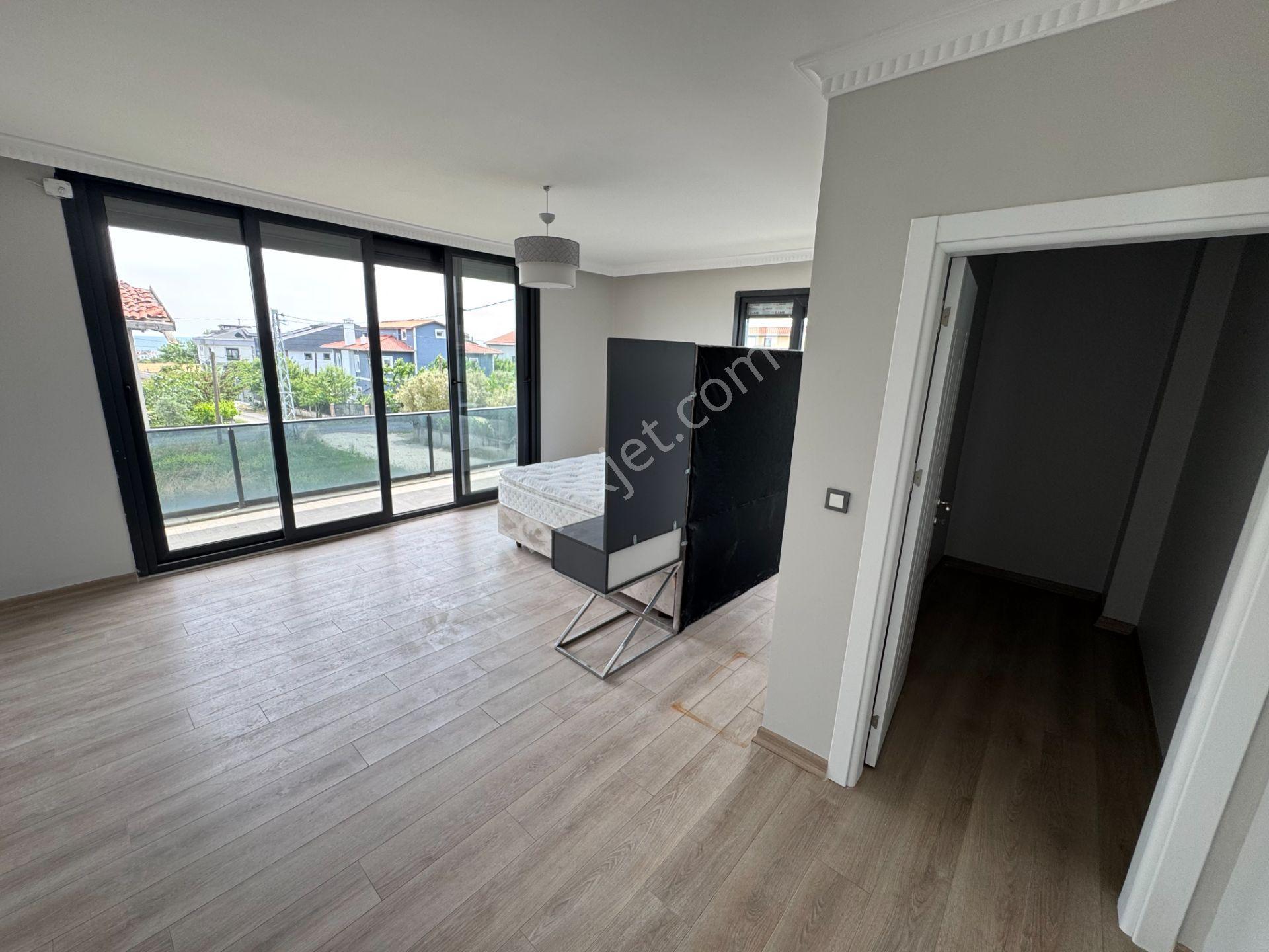Silivride Deniz Manzaralı Satılık Sıfır 6+2 Lüks Villa - Görsel 20