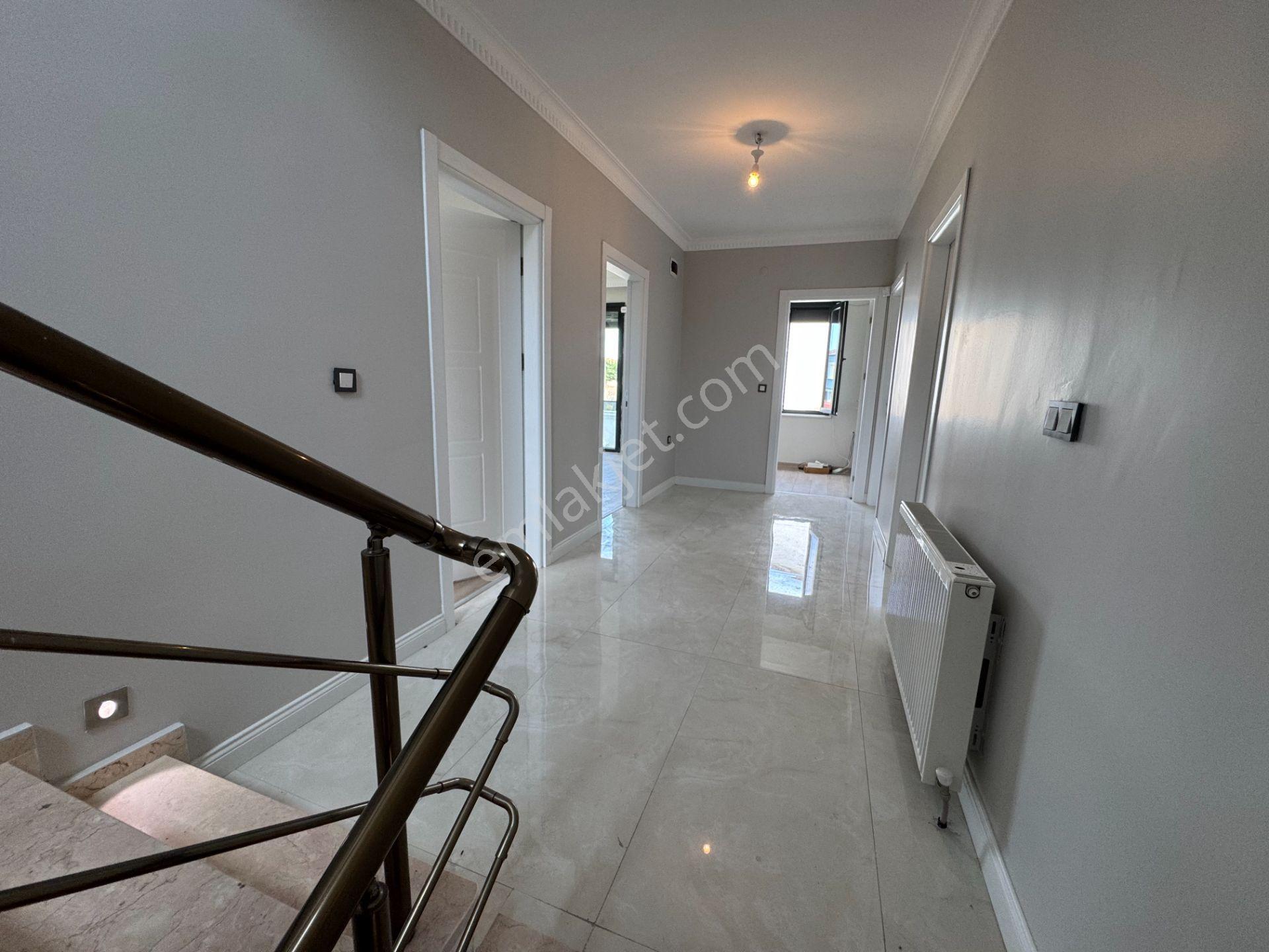 Silivride Deniz Manzaralı Satılık Sıfır 6+2 Lüks Villa - Görsel 19