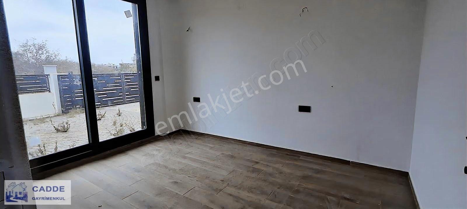 Güzelçamlı Müstakil 4+1 Köşe 435m.arsa Payı Sıfır Villa - Görsel 15
