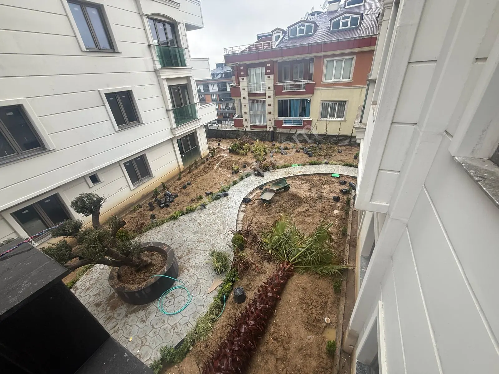 Barış'tan Site İçerisinde Sıfır Lüx 2+1 (hamam Sauna Otopark) - Görsel 2