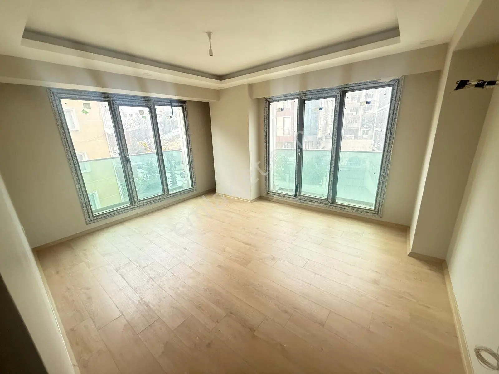 Barış'tan Site İçerisinde Sıfır Lüx 2+1 (hamam Sauna Otopark) - Görsel 5