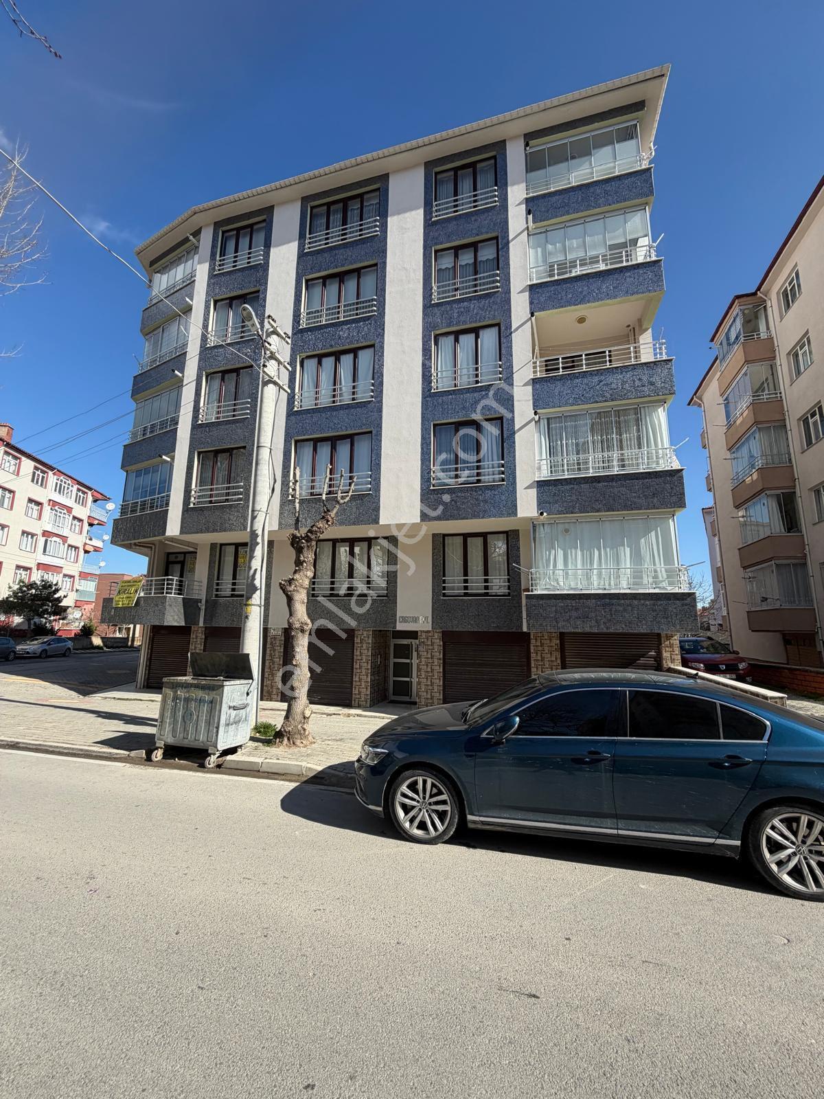 Yüksel Emlaktan Yarenler Mahallesinde Eşyalı Kiralık Daire - Görsel 2