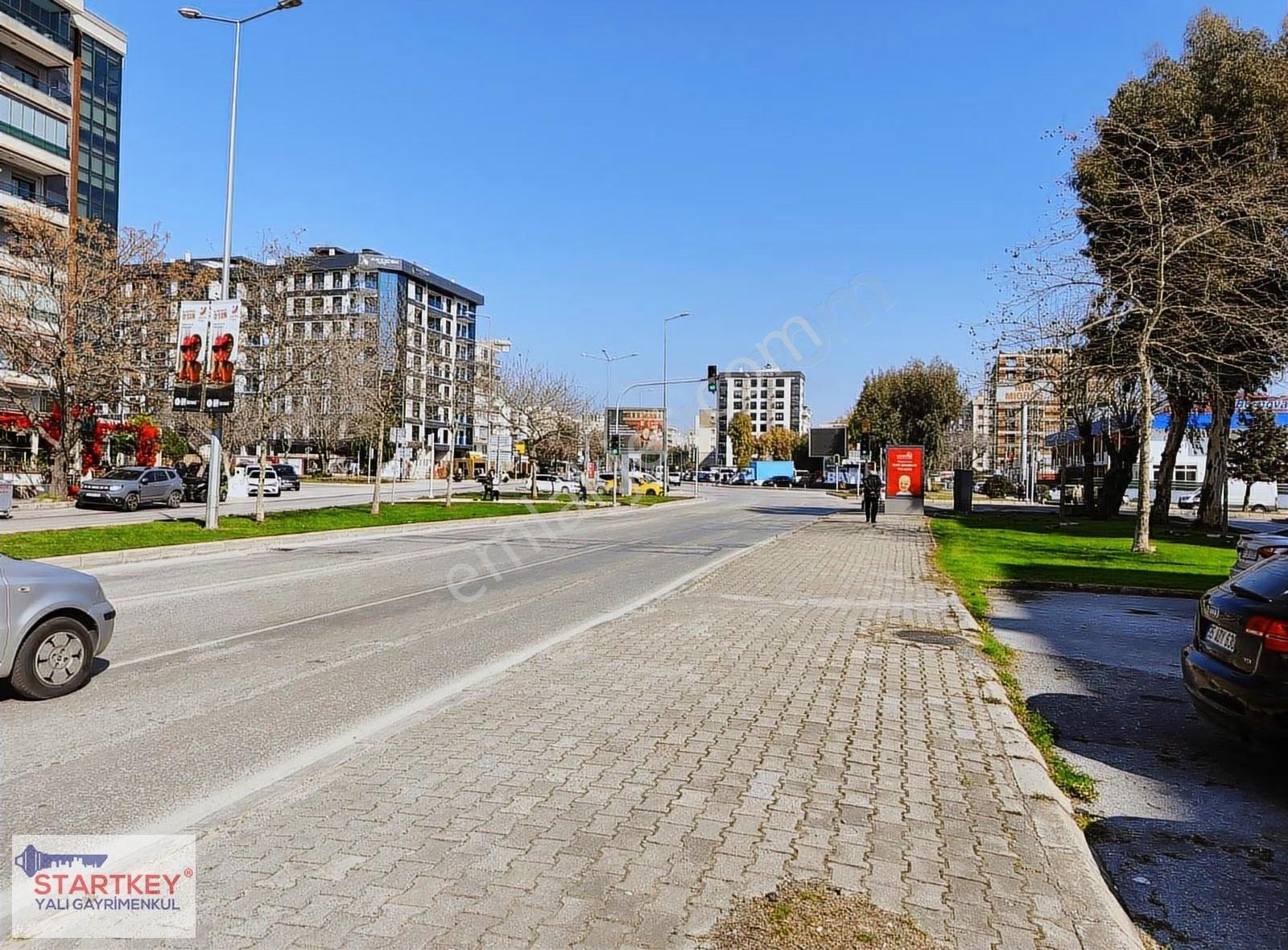 Bornova Özkanlarda Satılık 3+1 Asansörlü Daire - Görsel 2