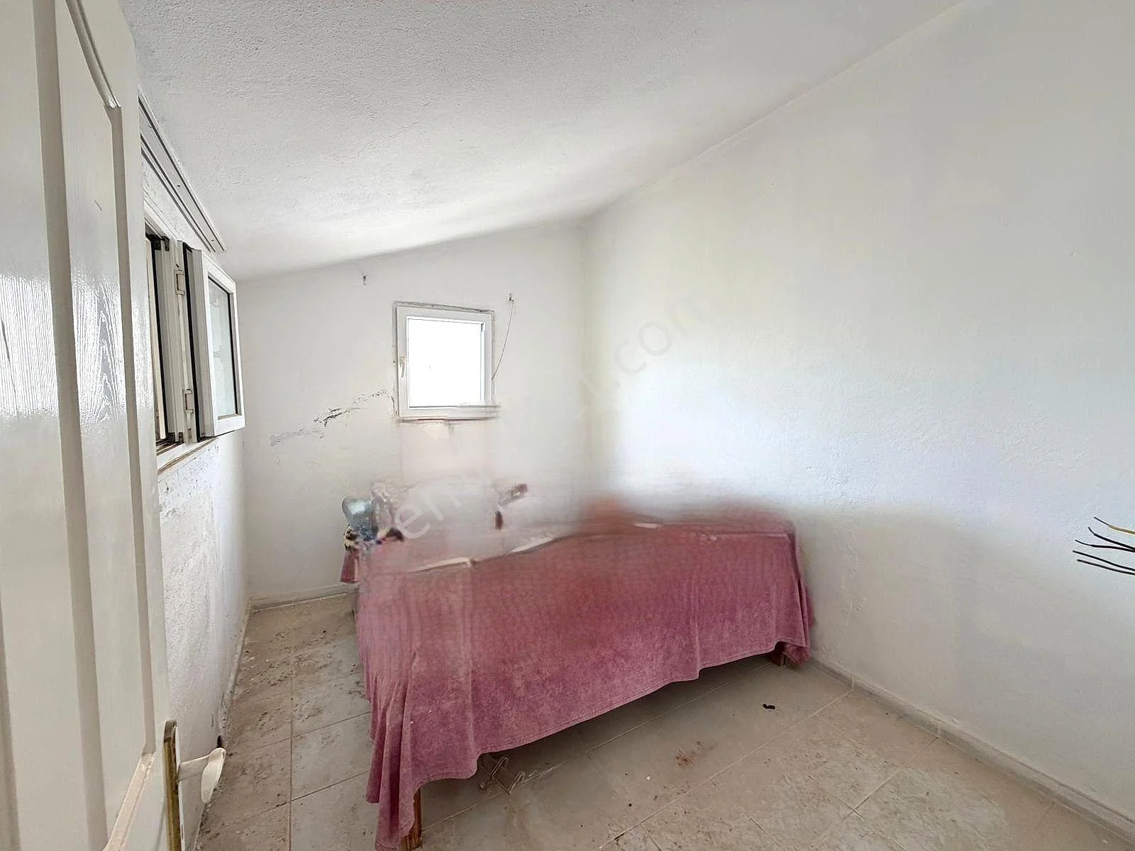 Kuşadası Güzelçamlı'da Sahile 300 Mt. 4+1 Satılık Triplex Villa - Görsel 4
