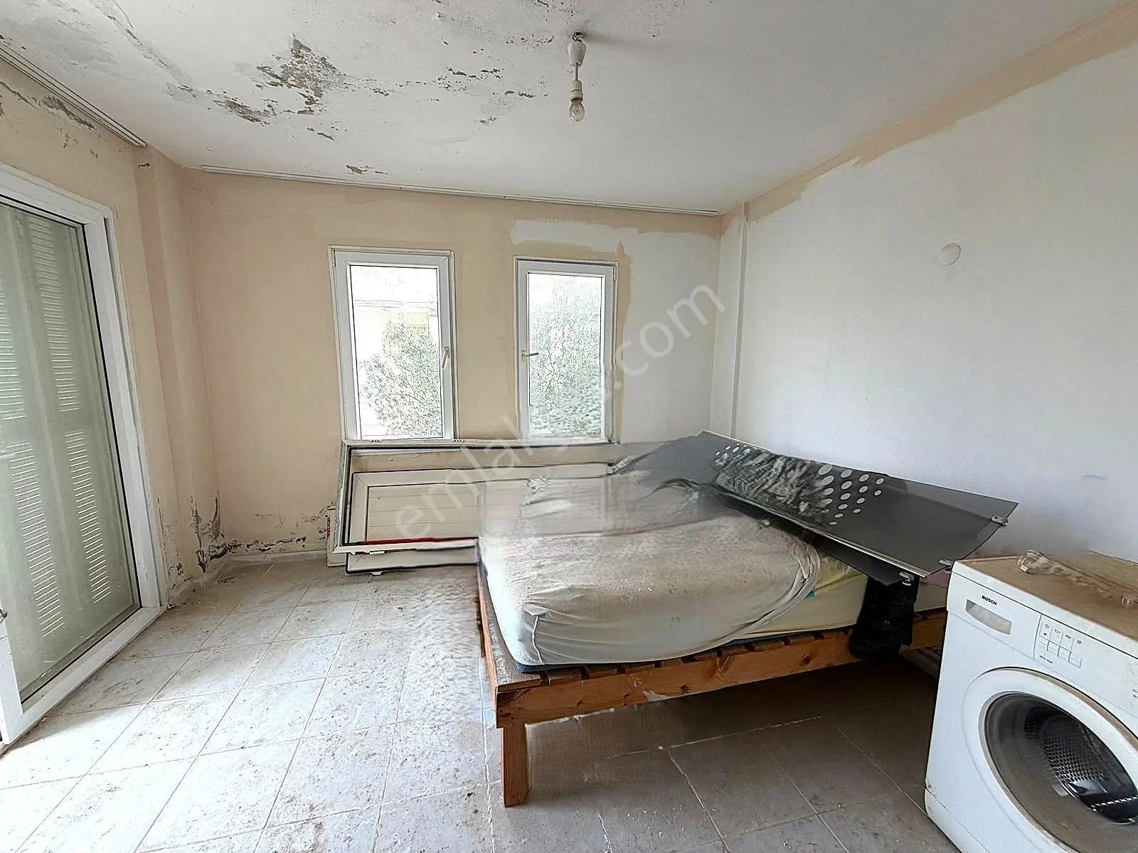 Kuşadası Güzelçamlı'da Sahile 300 Mt. 4+1 Satılık Triplex Villa - Görsel 3