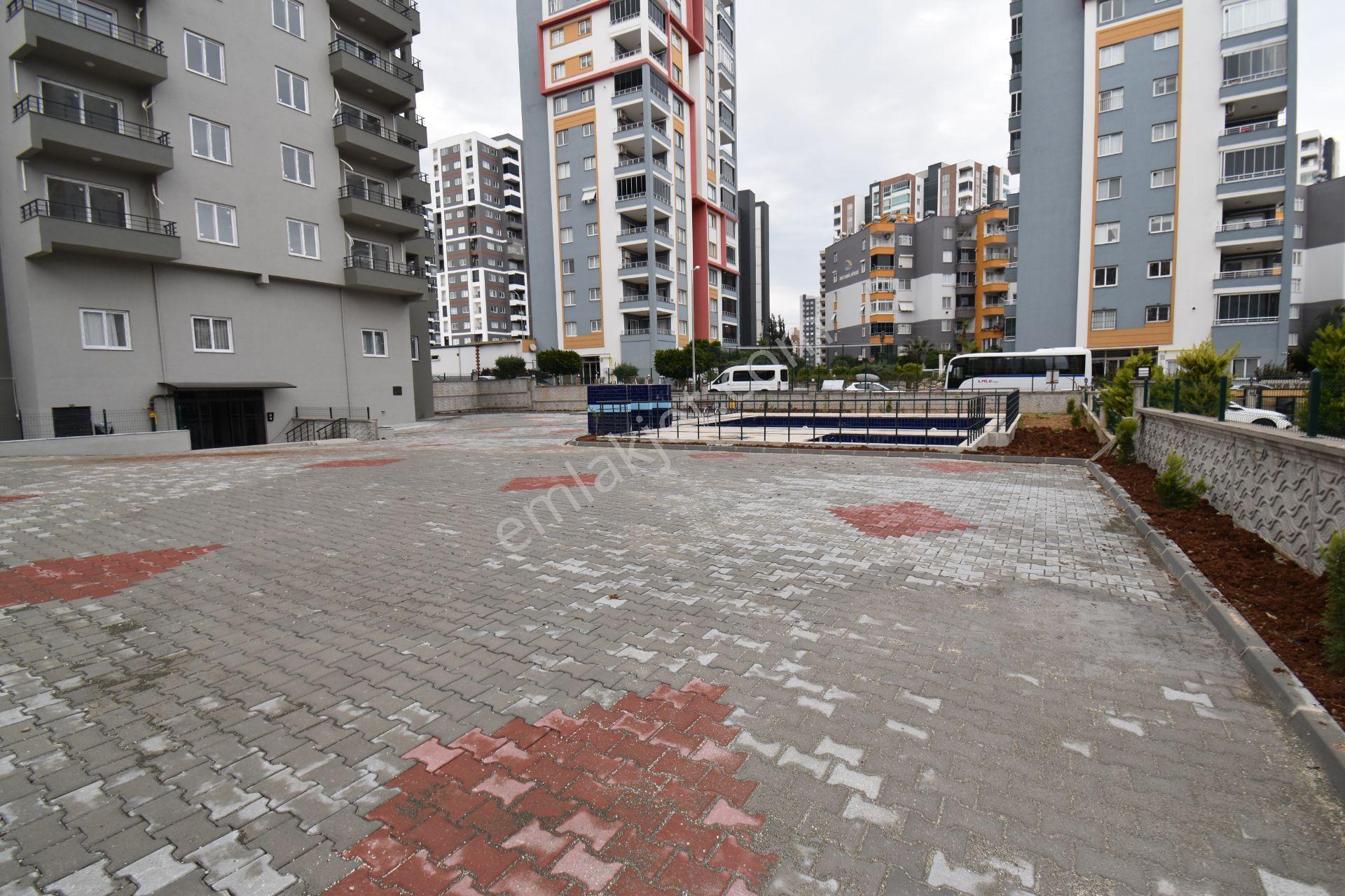 Tece'de Cadde Üzerinde, Deniz Manzaralı, Havuzlu, Satılık 1+1 - Görsel 15