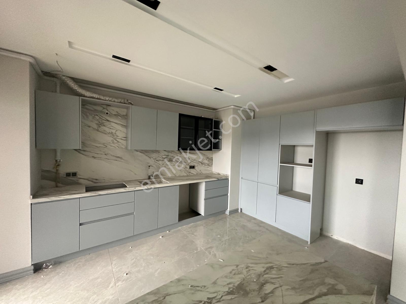 Trabzon Yalıncak'ta Kiralık 4+1 Sıfır Daire - Görsel 13