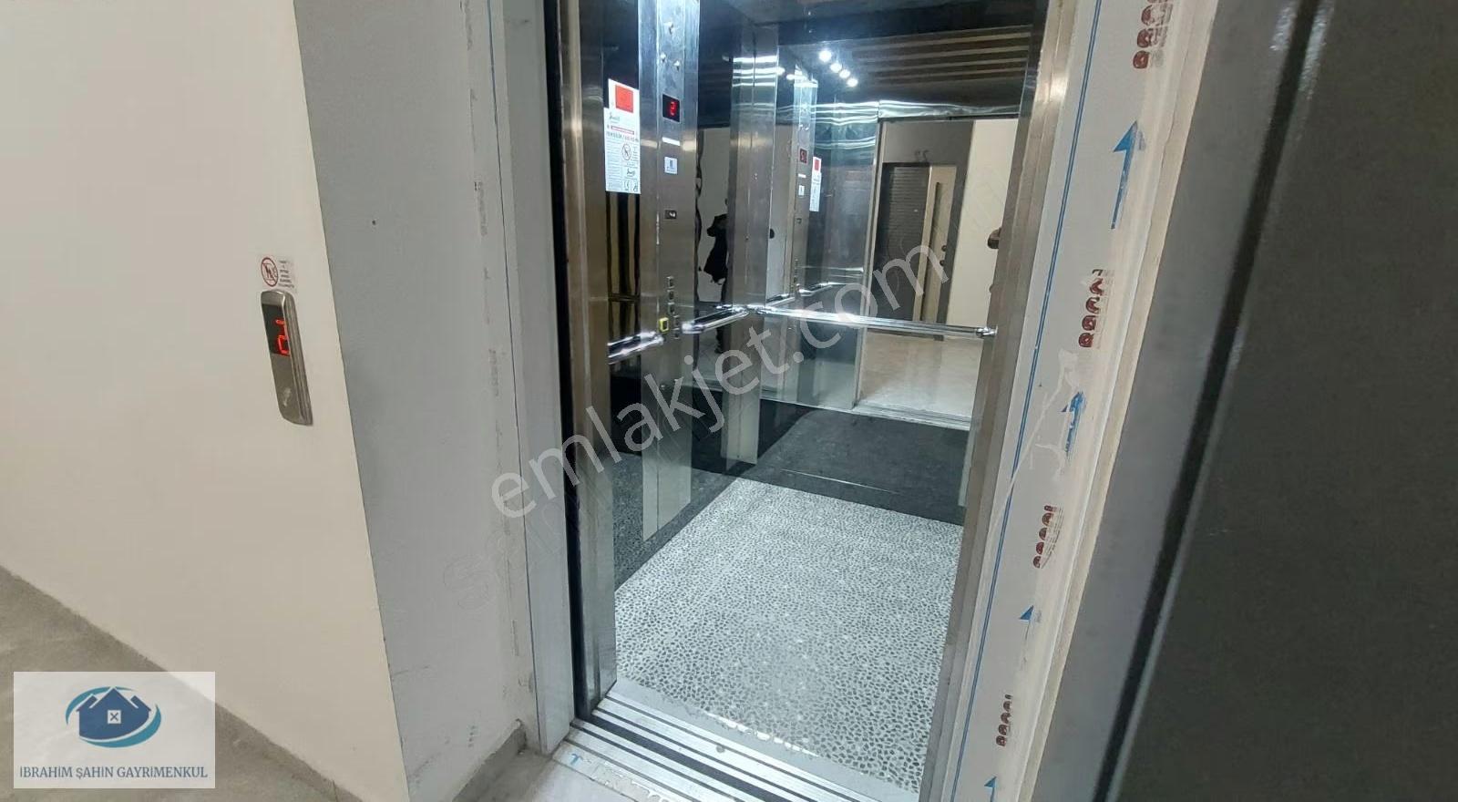 Mit Askeriye Baglıca Yakını Lüks Teras Keyfi - Görsel 15