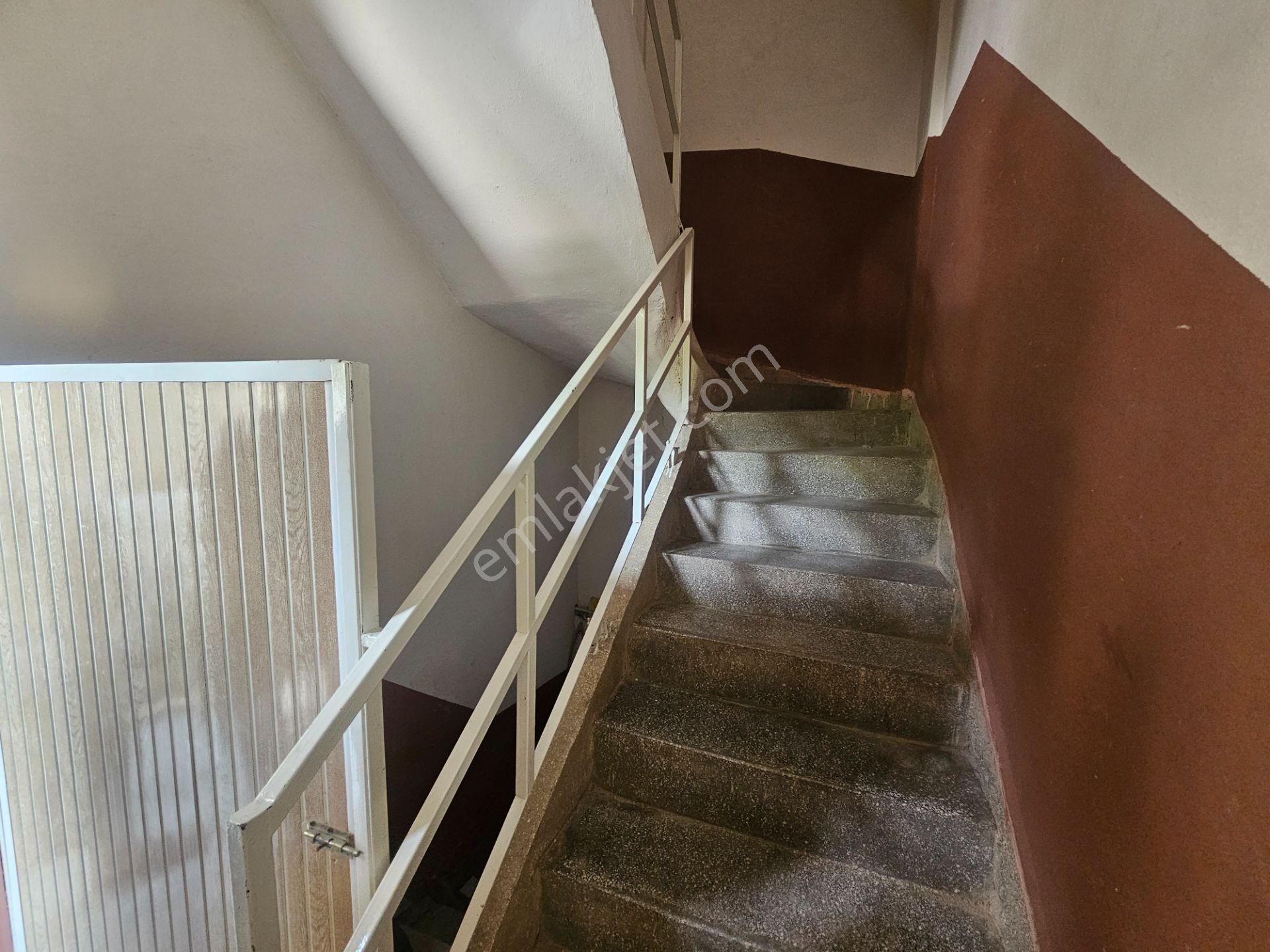 Göçmen Gayrimenkul'den Yeşil Mah.3+1 Doğalgazlı Kiralık Daire - Görsel 21