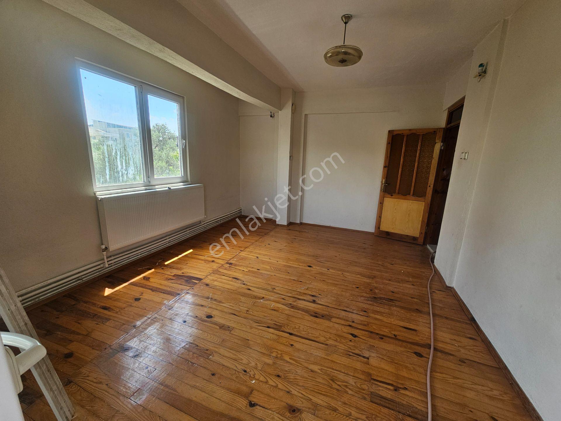 Göçmen Gayrimenkul'den Yeşil Mah.3+1 Doğalgazlı Kiralık Daire - Görsel 15
