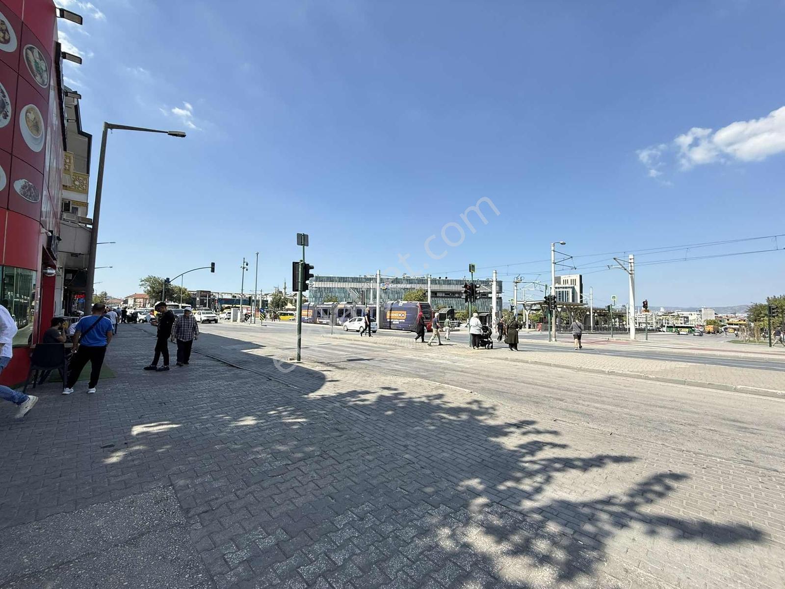 Bm Real Estate Kent Meydanı'nda Kiralık 130 M² Dükkan - Görsel 2
