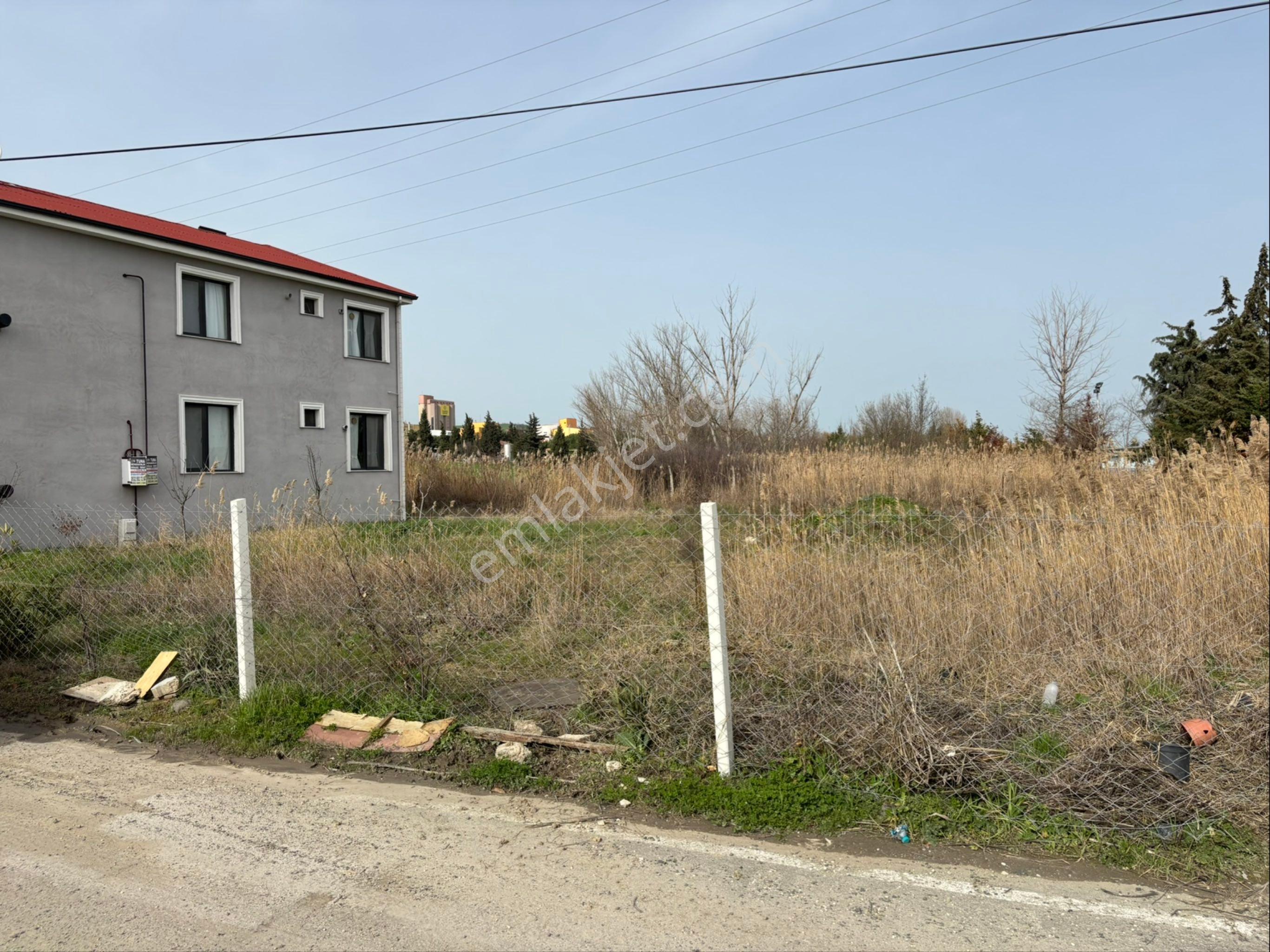 Çorlu Yenice Mahallesi Denize Yakın Köşe İmarlı Arsa