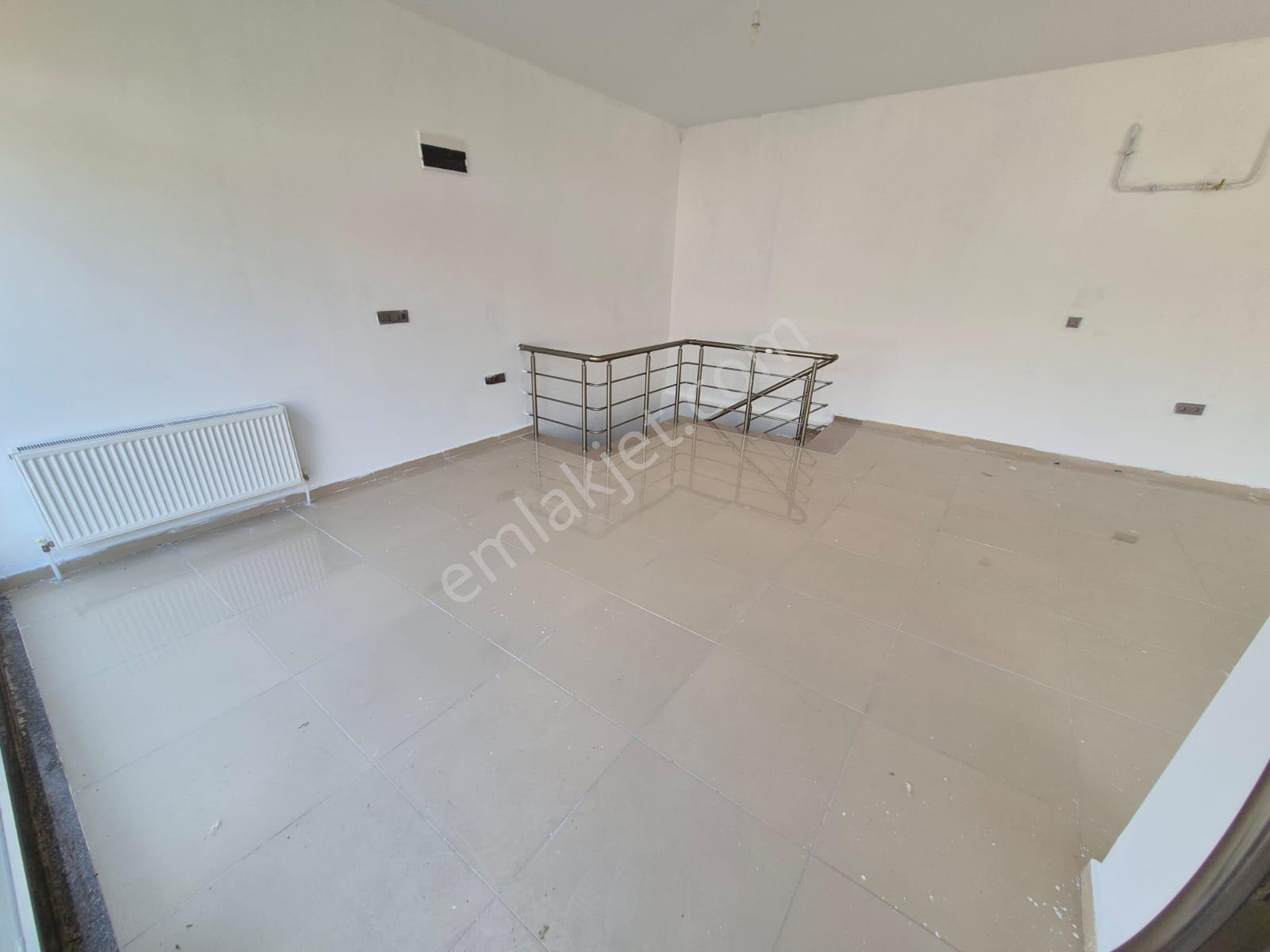 Delux'den Atatürk Mah'de Mükemmel Konumda Kiralık İşyeri - Görsel 2