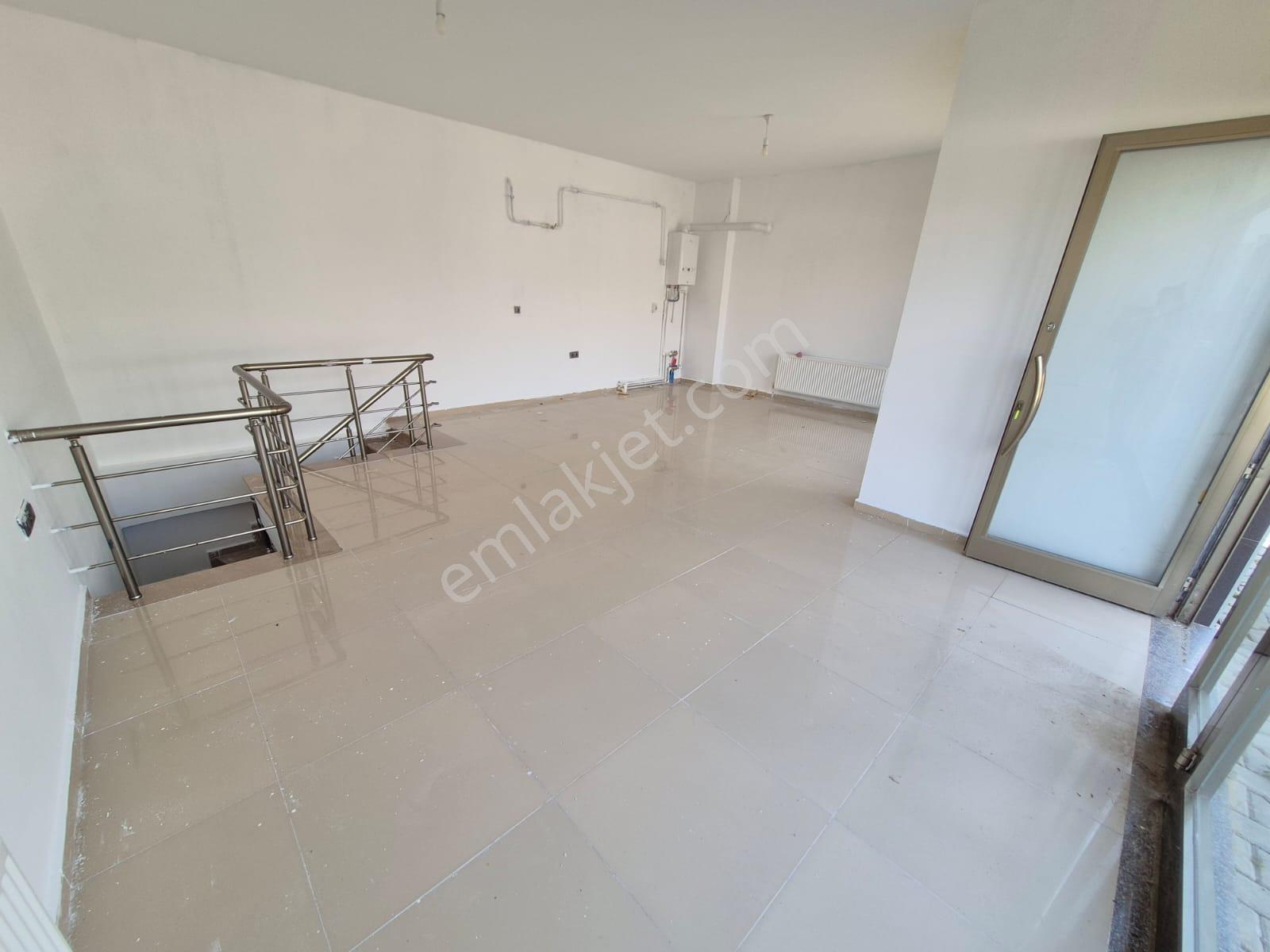 Delux'den Atatürk Mah'de Mükemmel Konumda Kiralık İşyeri - Görsel 3