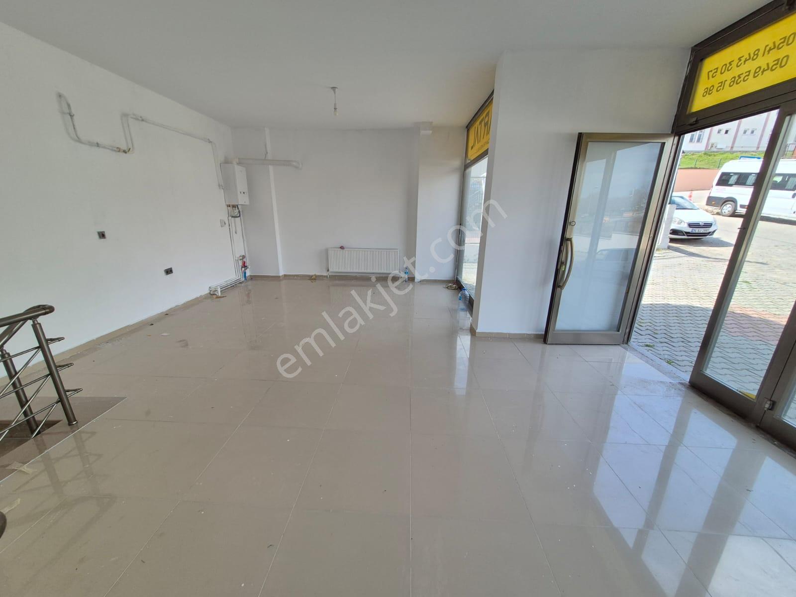Delux'den Atatürk Mah'de Mükemmel Konumda Kiralık İşyeri - Görsel 4