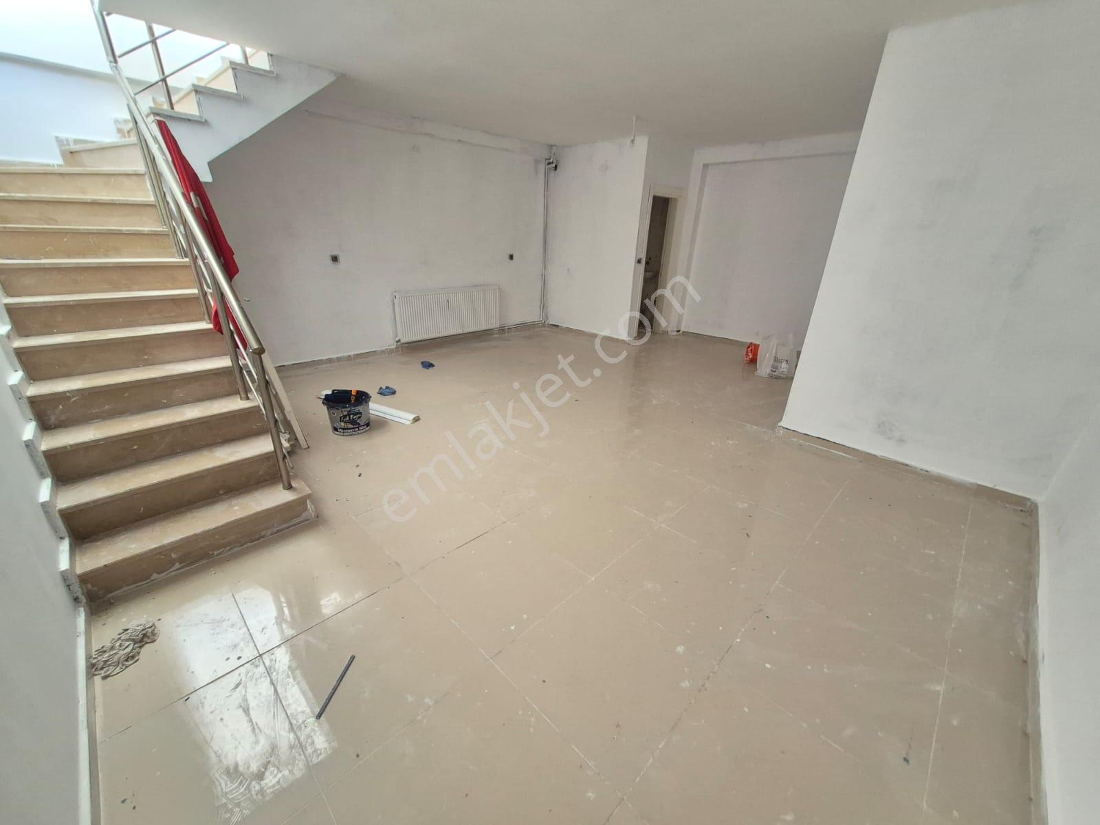 Delux'den Atatürk Mah'de Mükemmel Konumda Kiralık İşyeri - Görsel 11
