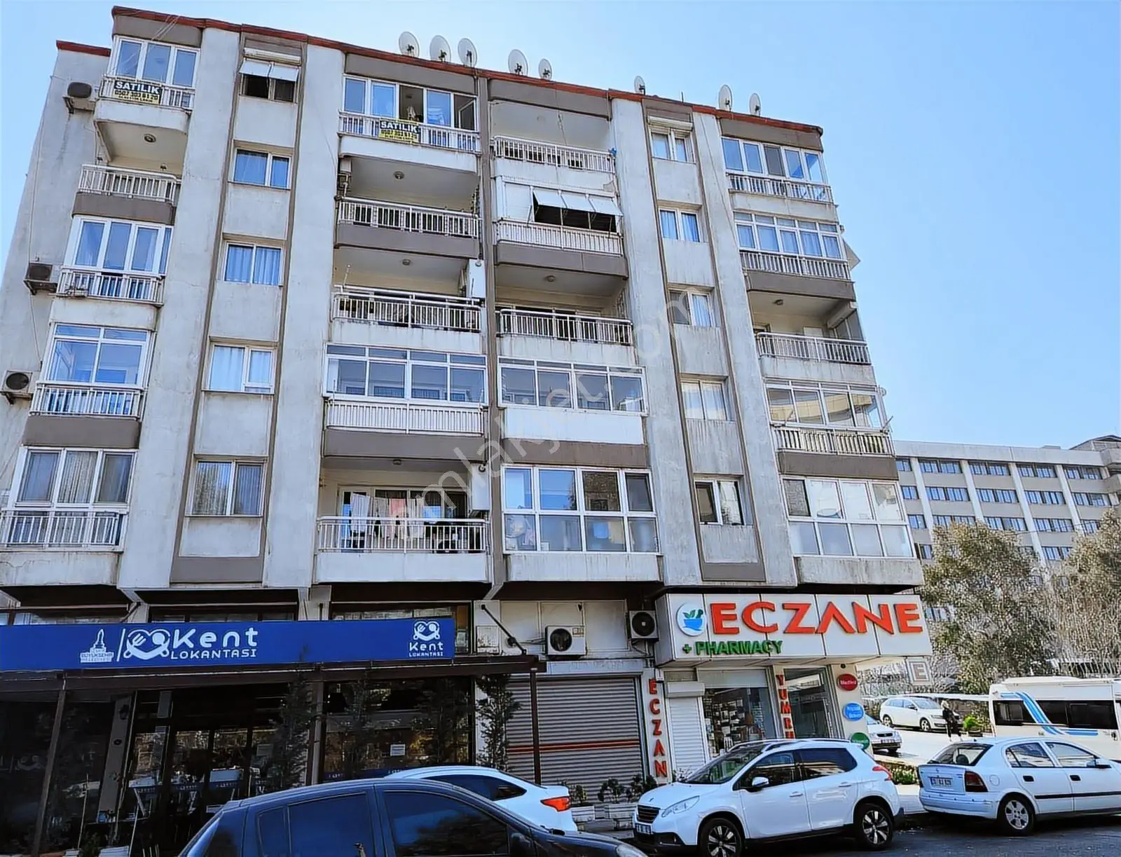 Karabağlar Kaymakamlık-bozyaka Hastane Yanı 3+1 Satılık Daire