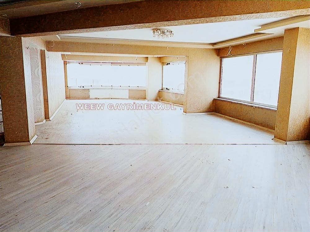 Şehir Merkezine Yakın Konumda Köşebaşı 300 M² Satılık Dükkan - Görsel 2