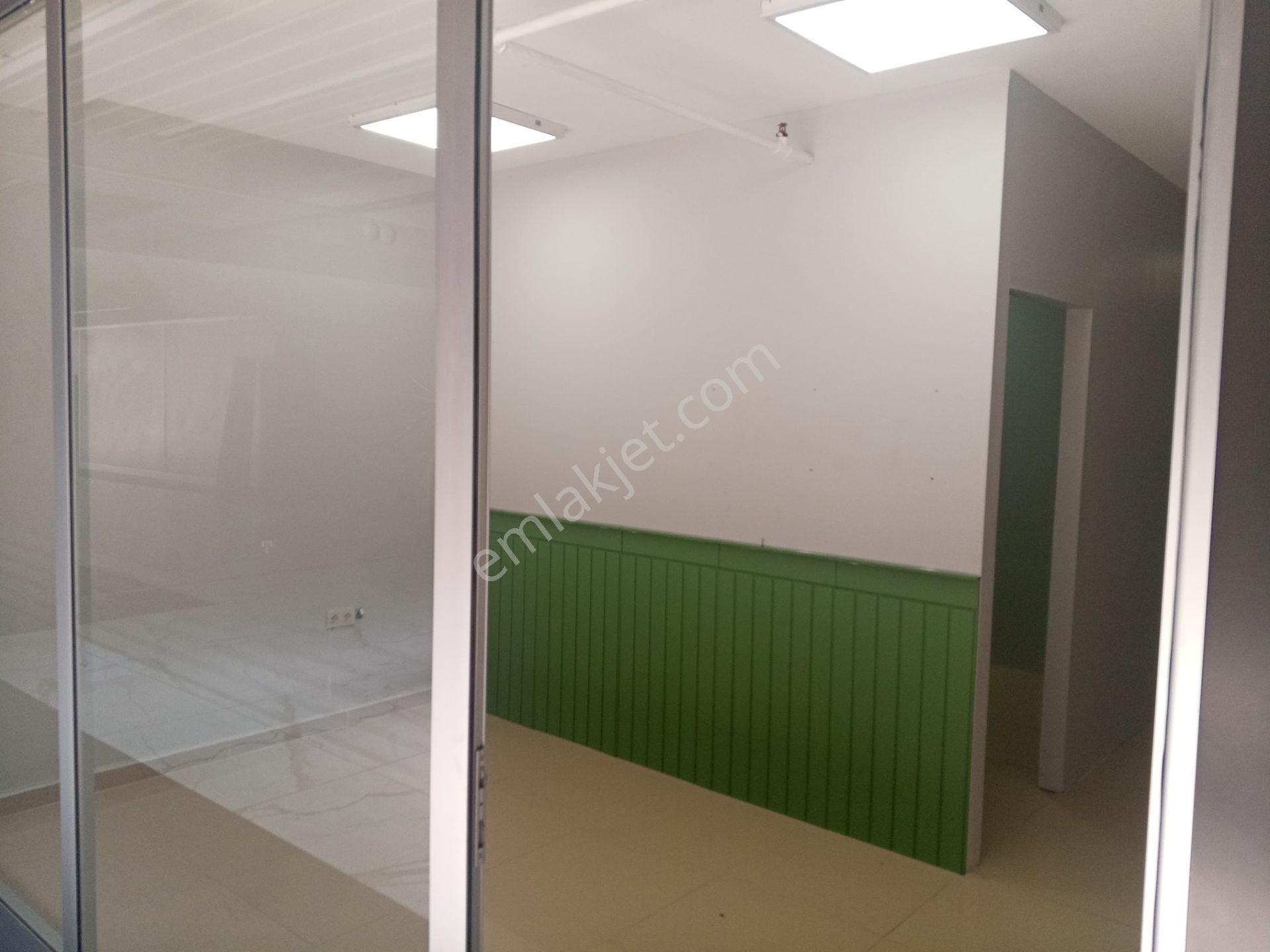 Yarımcapark İş Merkezinde Kiralık Dükkan - Görsel 9